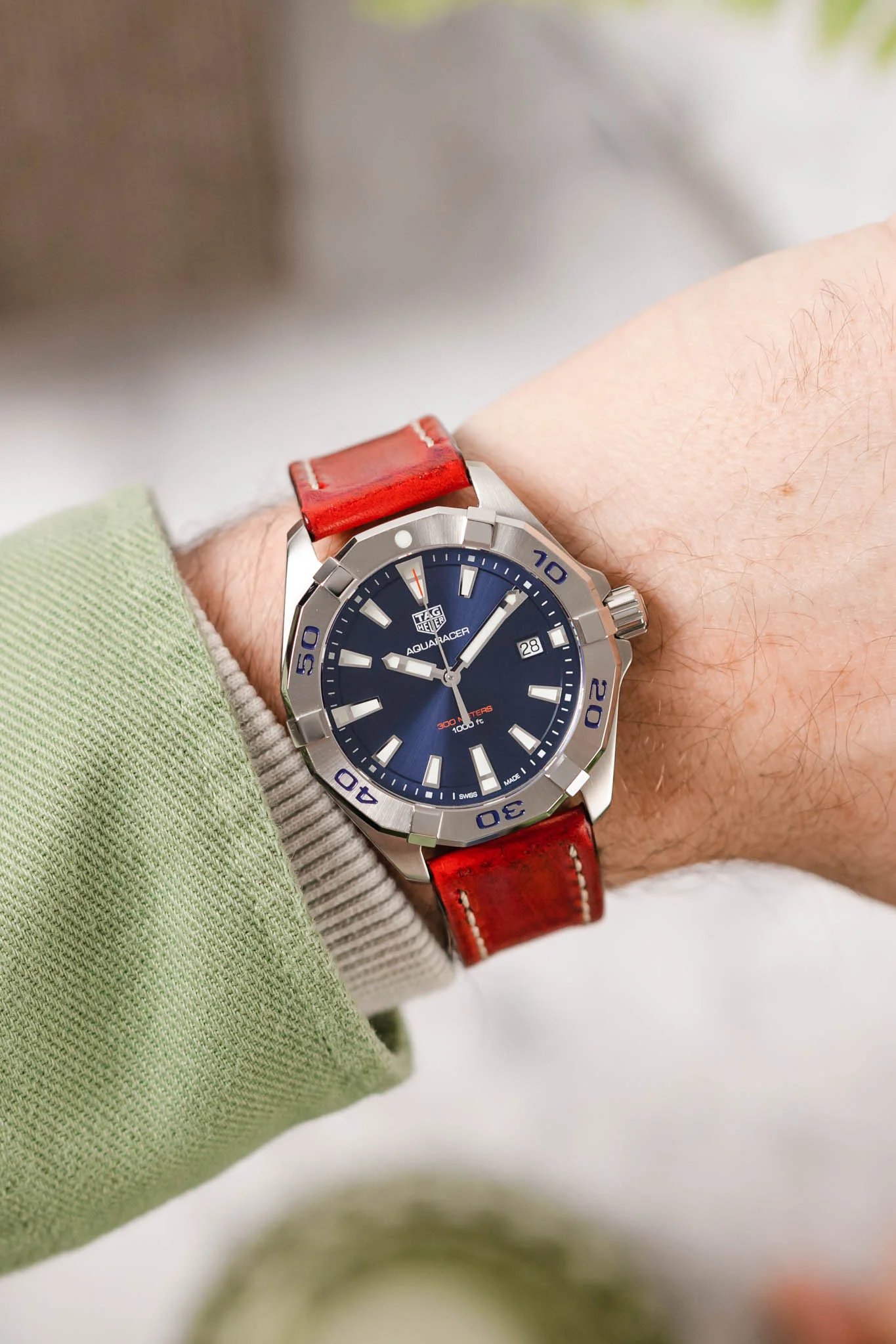 Pebro HISTORIC Hand-Finished Leather Watch Strap in RED - Image 2