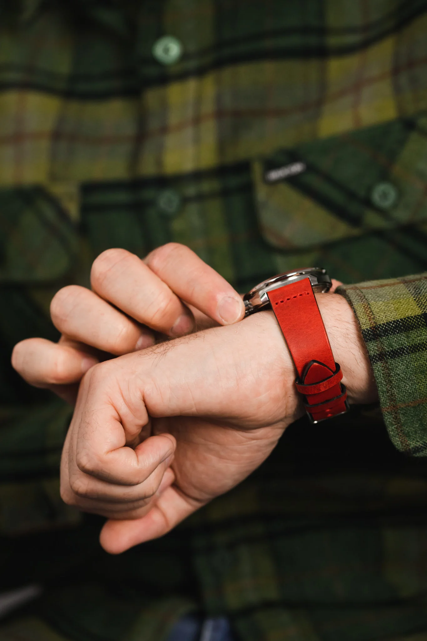 Pebro OILED ARTISAN Leather Watch Strap in RED - Image 5
