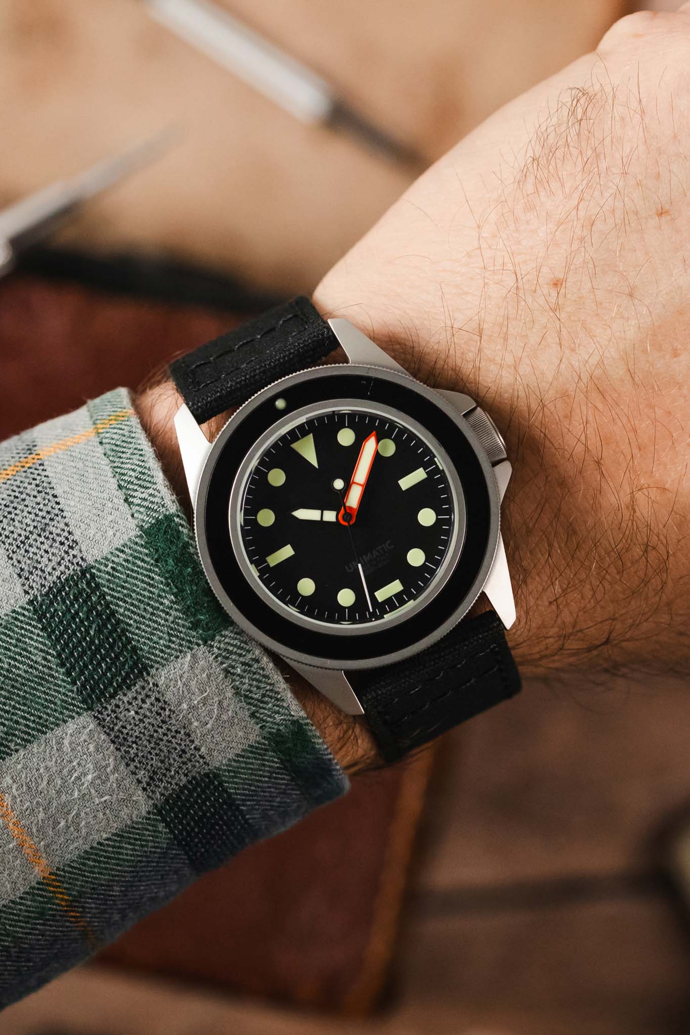 Quick-Release Canvas Watch Strap in BLACK - Image 2