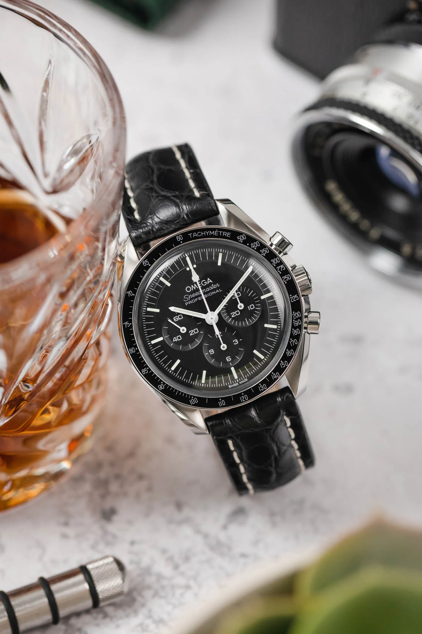RIOS1931 AMBASSADOR Genuine Alligator Flank Padded Watch Strap in BLACK - Image 4