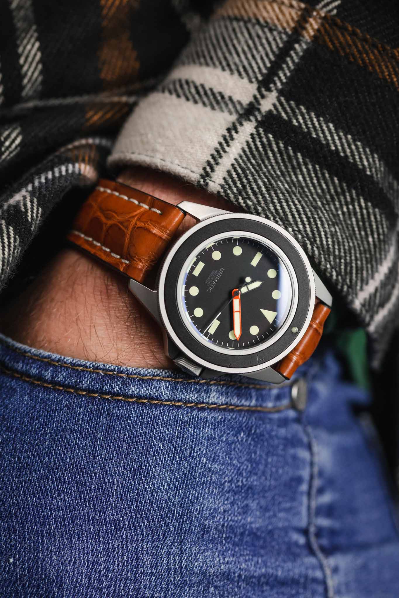 RIOS1931 AMBASSADOR Genuine Alligator Flank Padded Watch Strap in COGNAC - Image 6