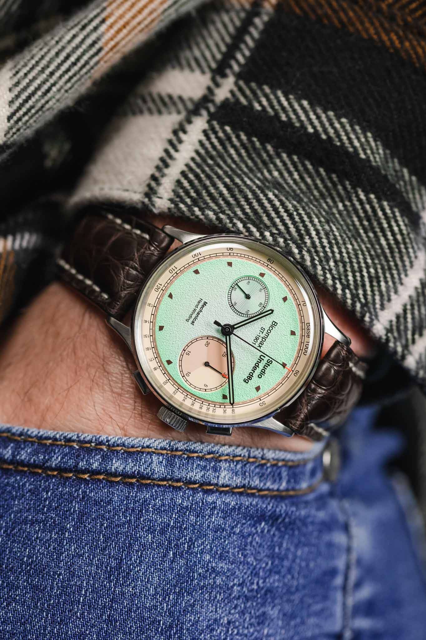 RIOS1931 AMBASSADOR Genuine Alligator Flank Padded Watch Strap in MOCHA - Image 6
