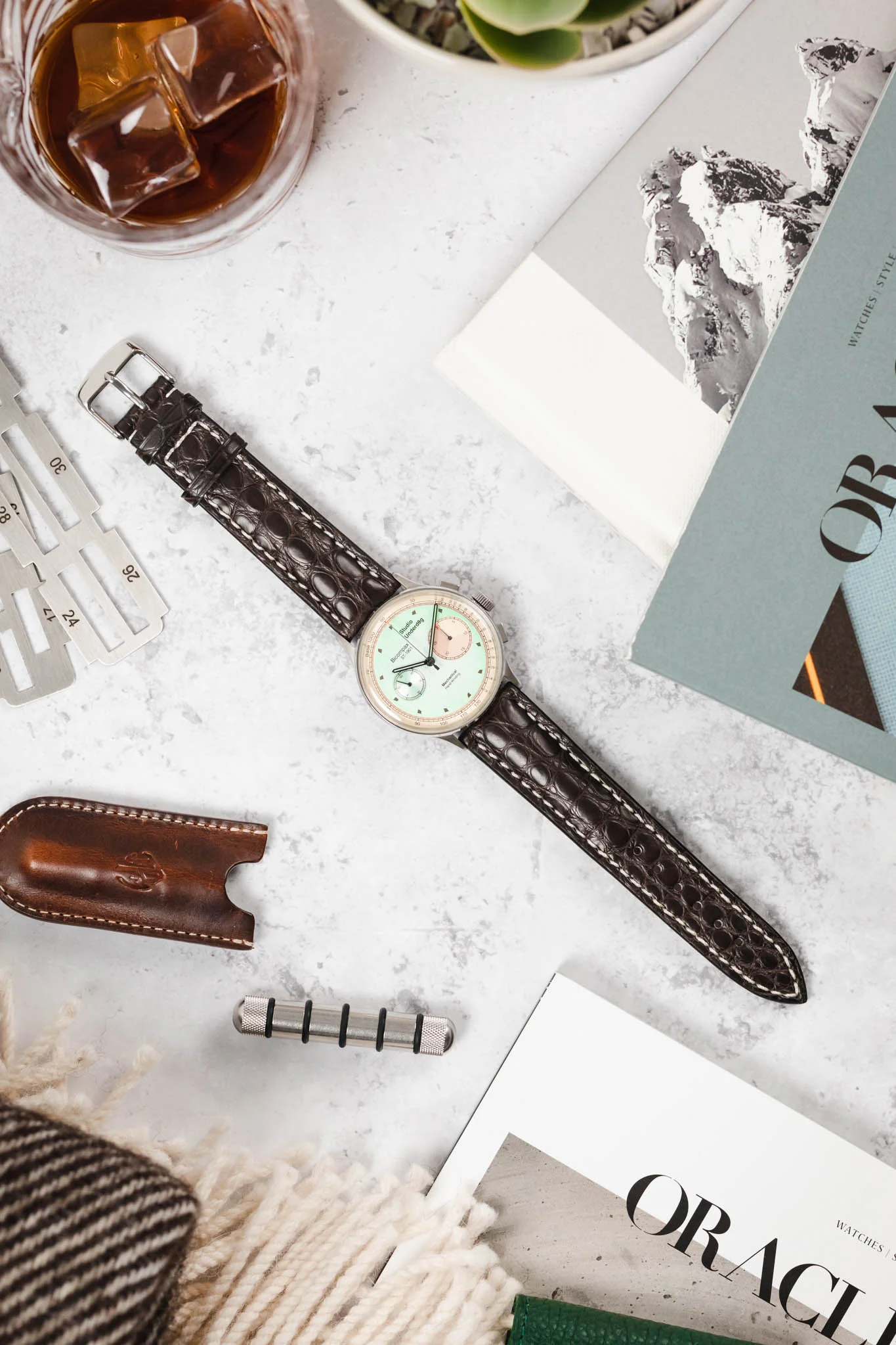 RIOS1931 AMBASSADOR Genuine Alligator Flank Padded Watch Strap in MOCHA - Image 9
