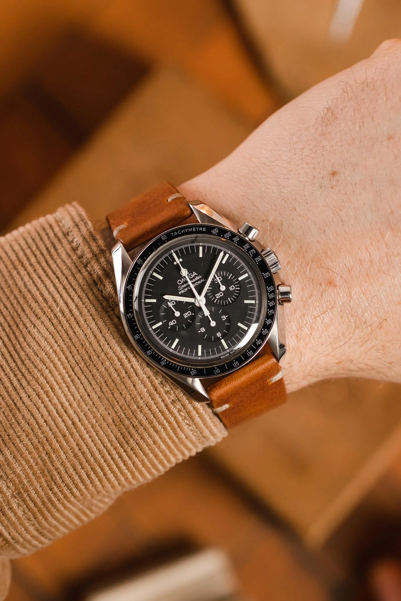 RIOS1931 BEDFORD Genuine Vintage Leather Watch Strap in COGNAC - Image 2