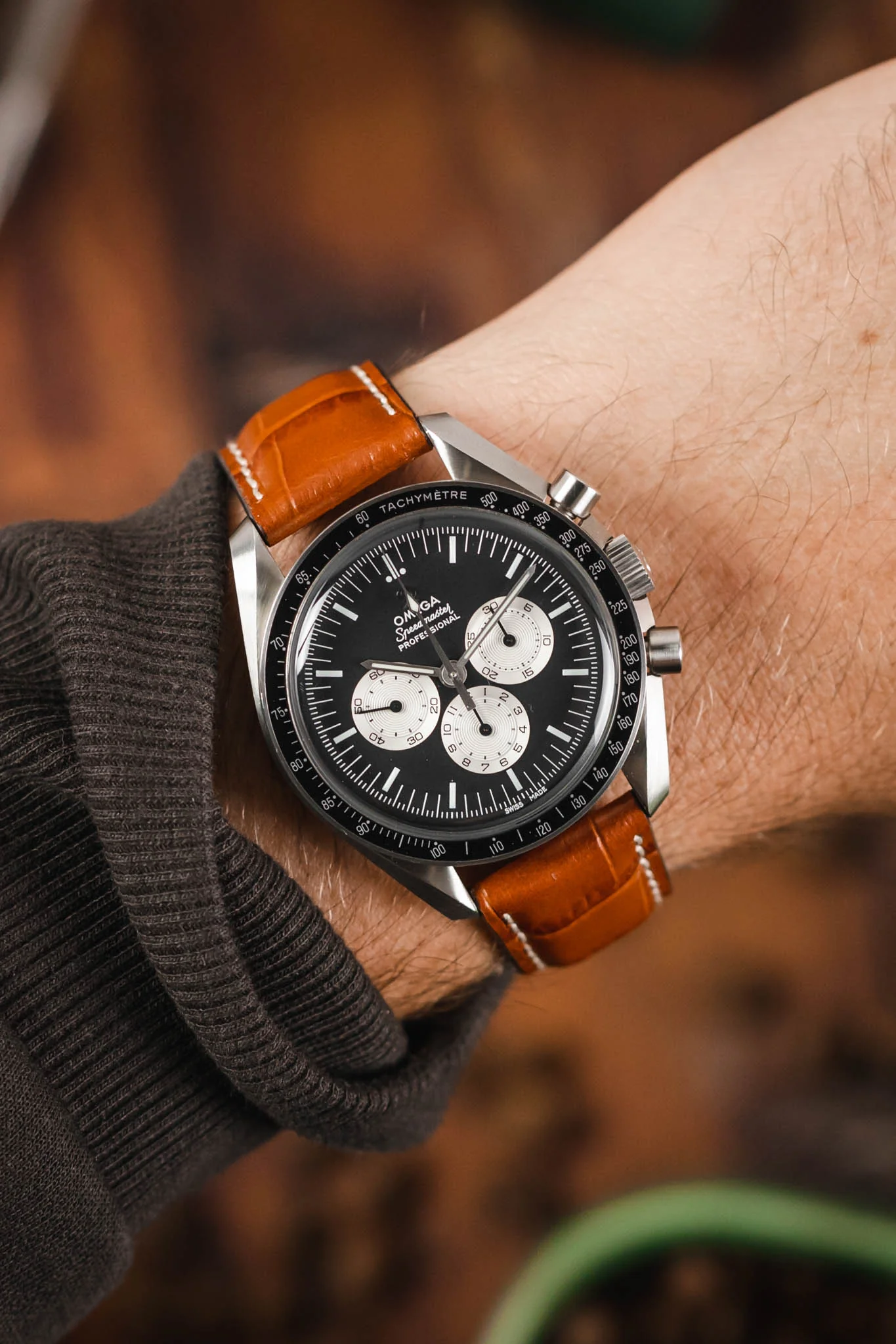 RIOS1931 BOSTON Alligator-Embossed Leather Watch Strap in COGNAC - Image 2