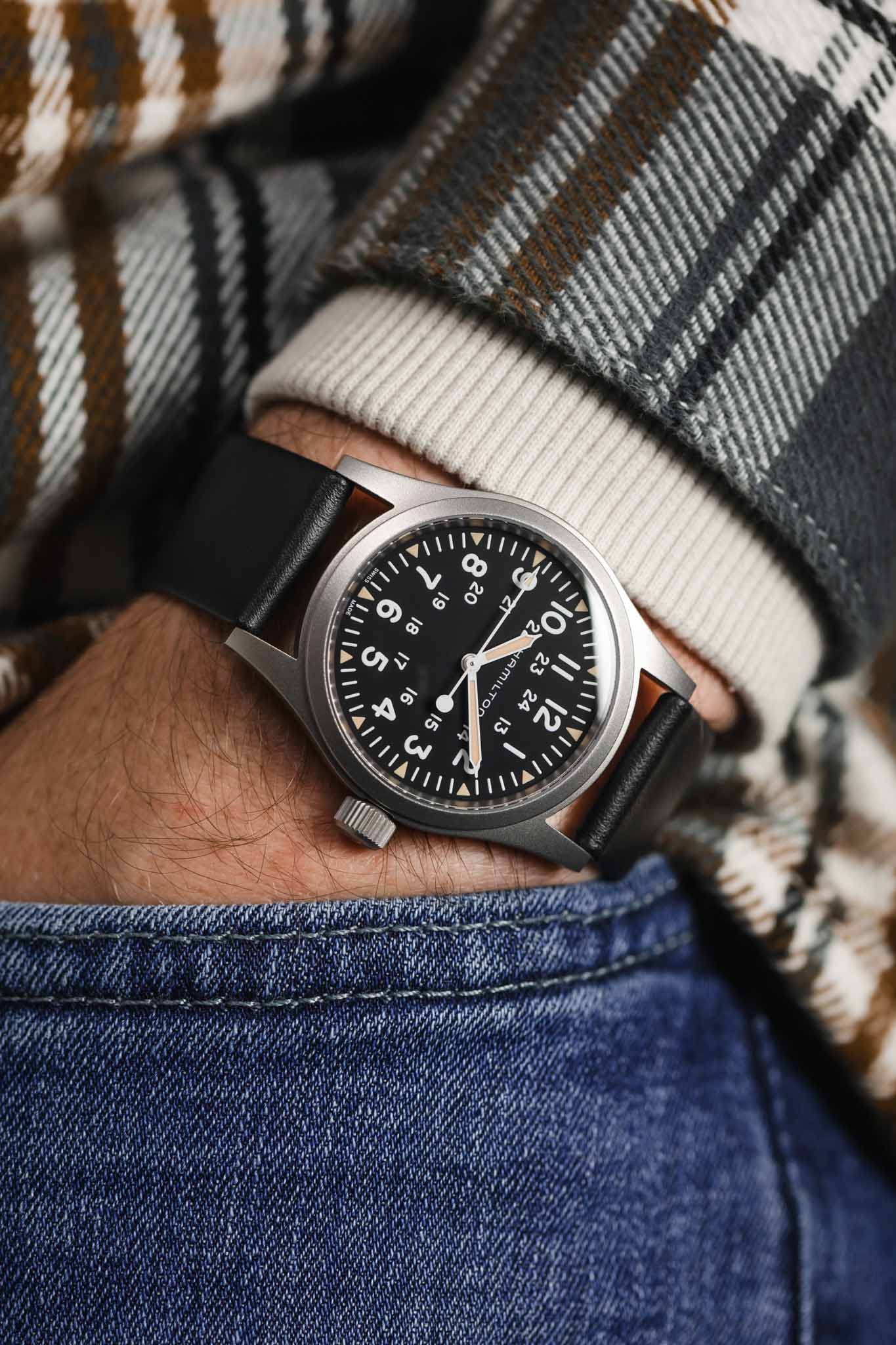 RIOS1931 CLASSIC Low-Profile Leather Watch Strap in BLACK - Image 6