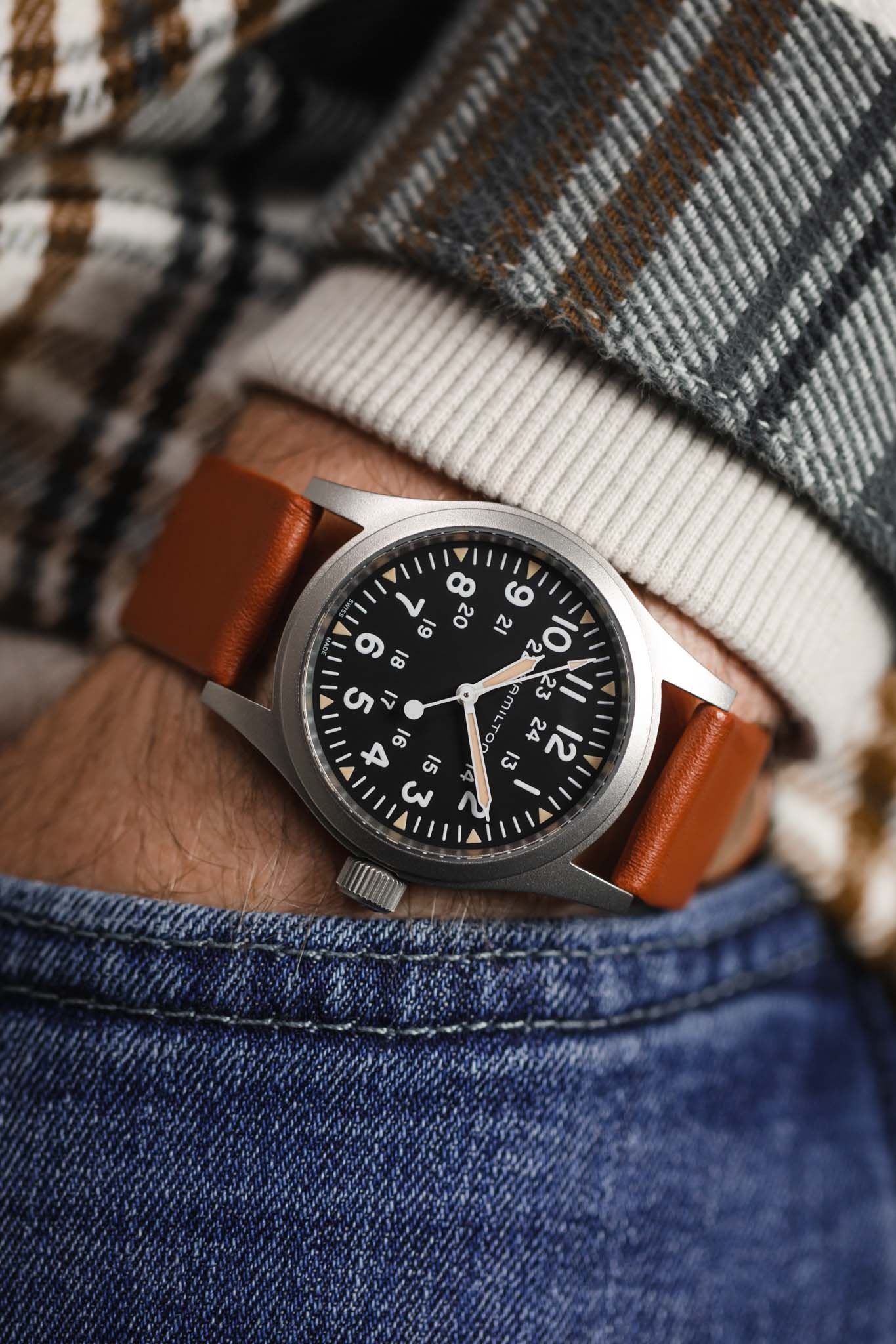 RIOS1931 CLASSIC Low-Profile Leather Watch Strap in COGNAC - Image 6