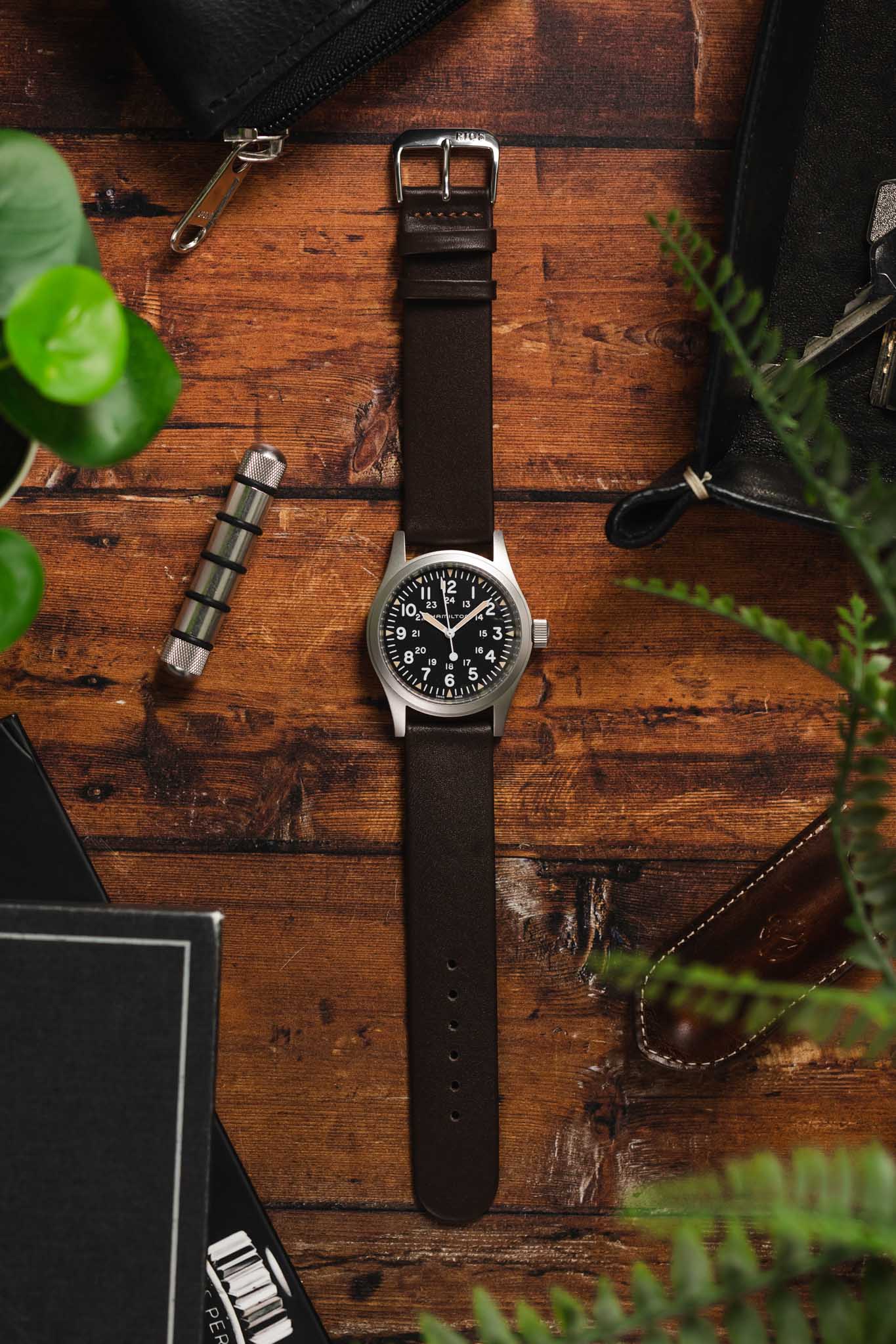 RIOS1931 CLASSIC Low-Profile Leather Watch Strap in MOCHA - Image 9