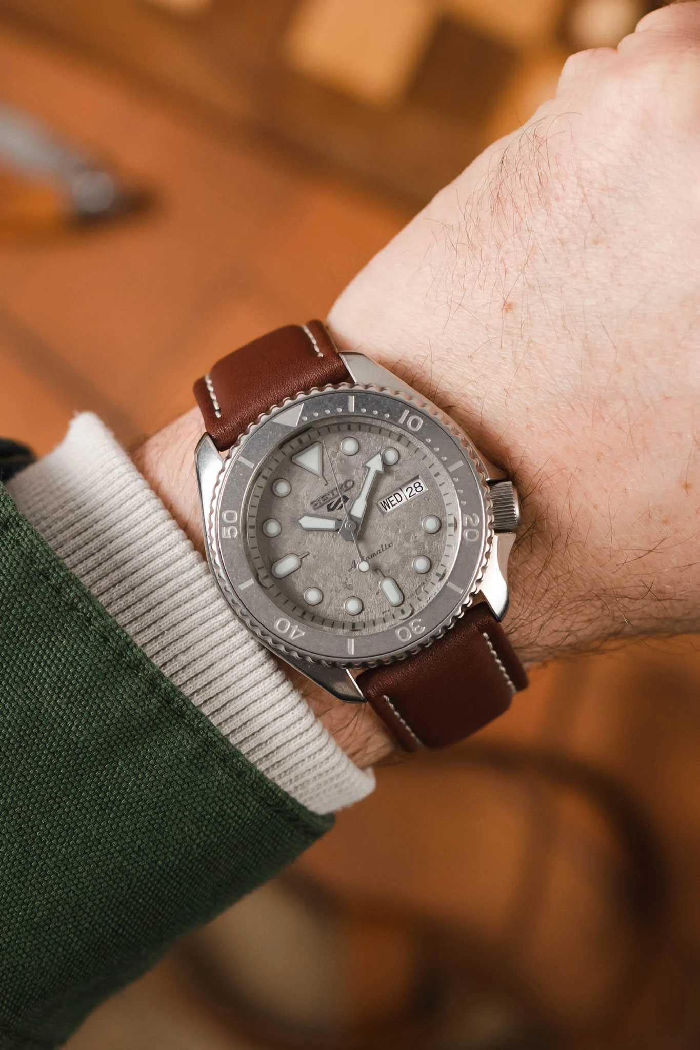 RIOS1931 DEEP SEA Hydrophobic Leather Watch Strap in MAHOGANY - Image 2