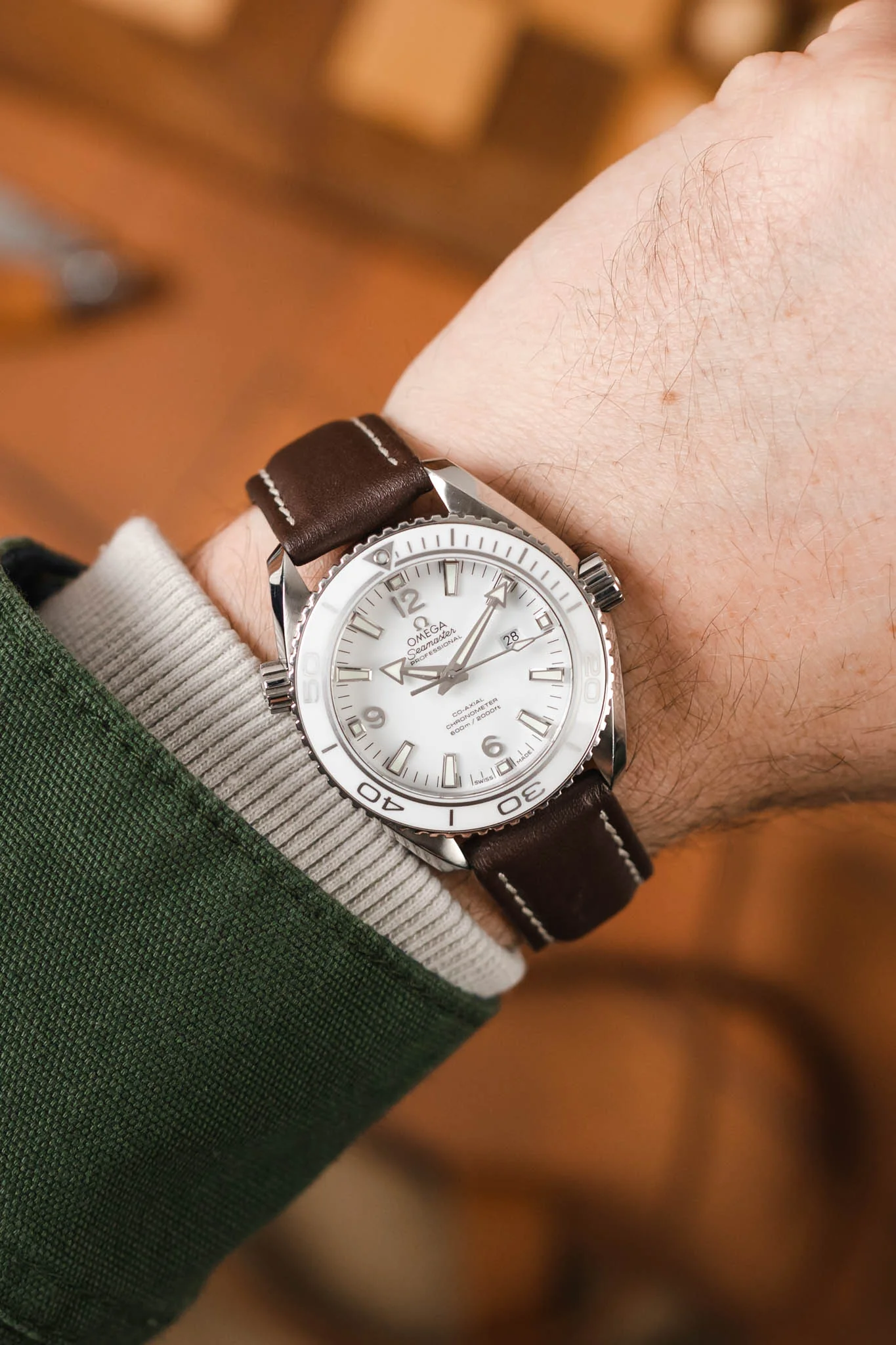 RIOS1931 DEEP SEA Hydrophobic Leather Watch Strap in MOCHA - Image 2