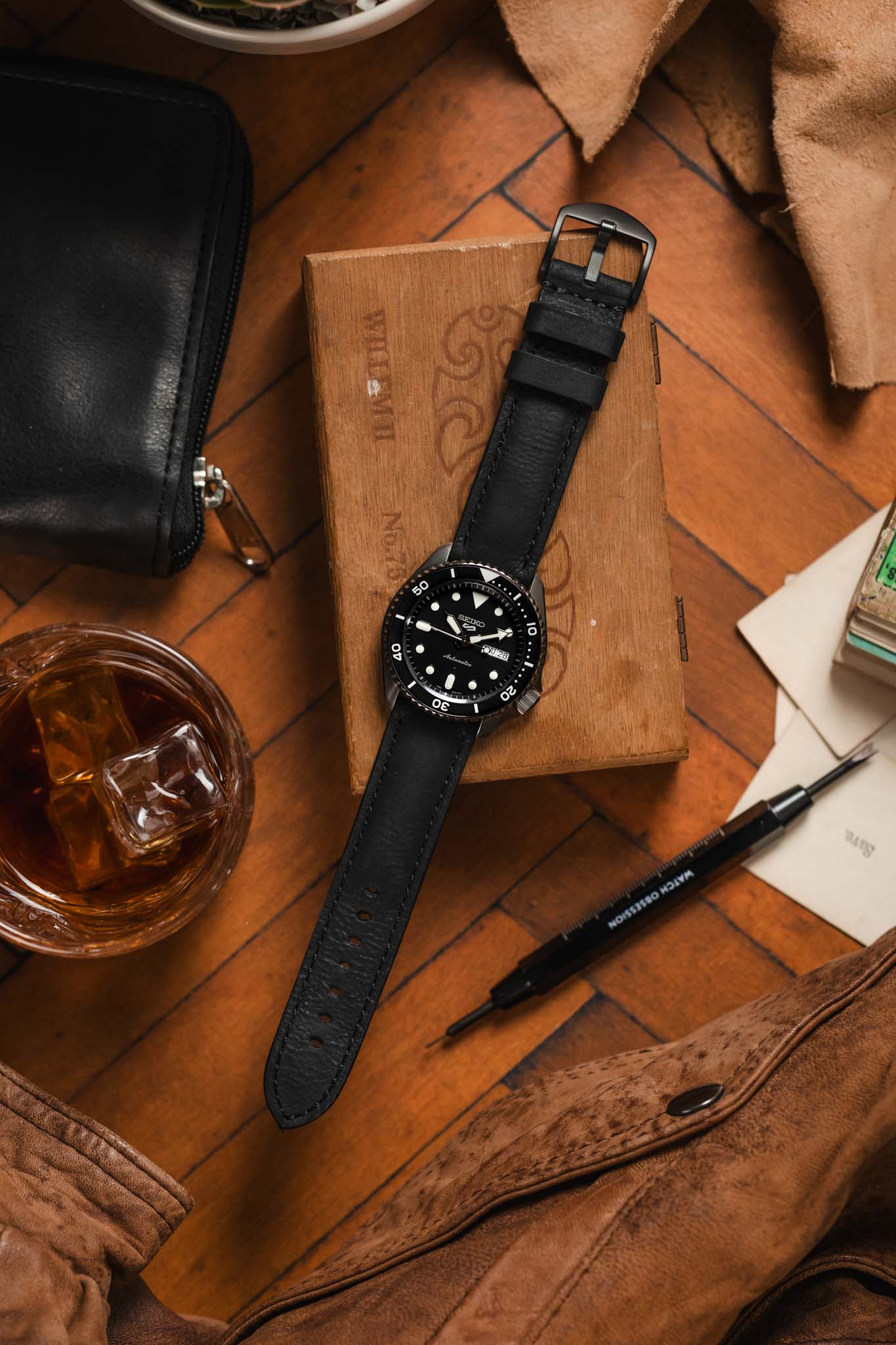 RIOS1931 DERBY Genuine Vintage Leather Watch Strap in BLACK - Image 16
