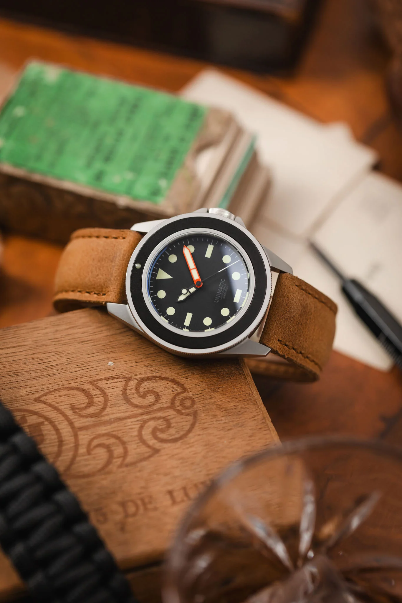 RIOS1931 DERBY Genuine Vintage Leather Watch Strap in HONEY - Image 4