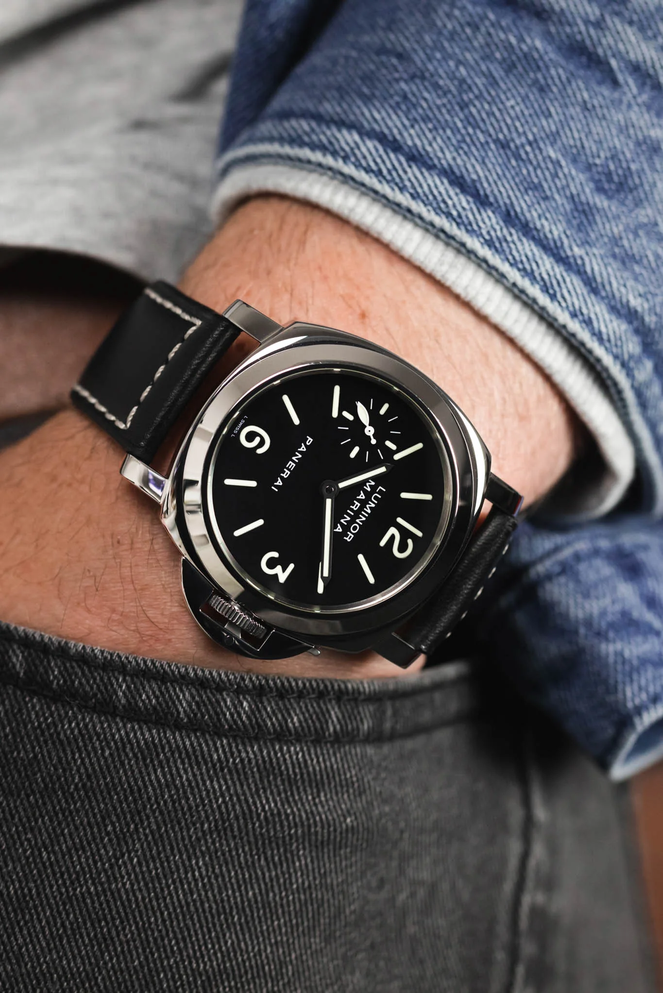 RIOS1931 FIRENZE Genuine Russia Leather Watch Strap in BLACK - Image 4