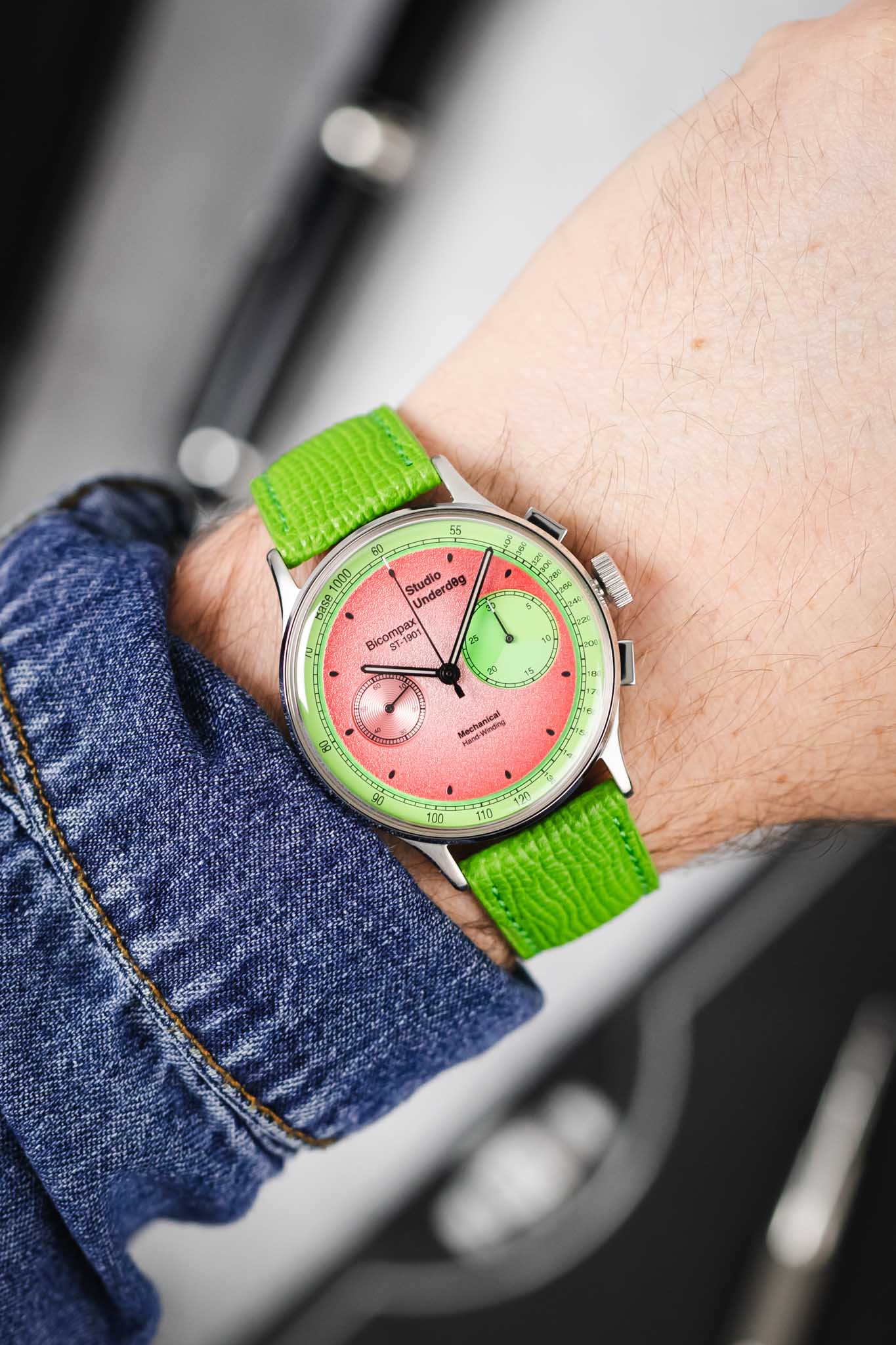 RIOS1931 FRENCH Leather Watch Strap in APPLE GREEN - Image 2