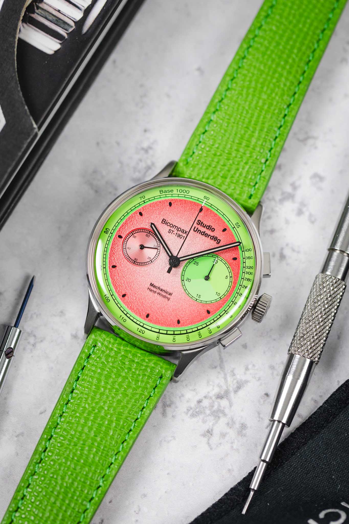 RIOS1931 FRENCH Leather Watch Strap in APPLE GREEN - Image 6