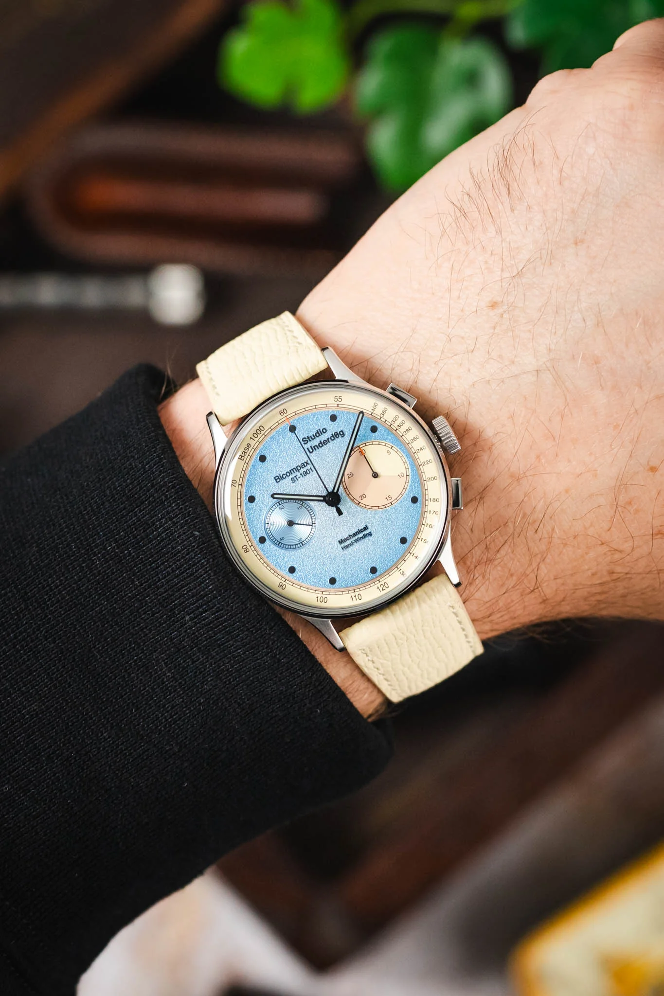 RIOS1931 FRENCH Leather Watch Strap in SAND - Image 2