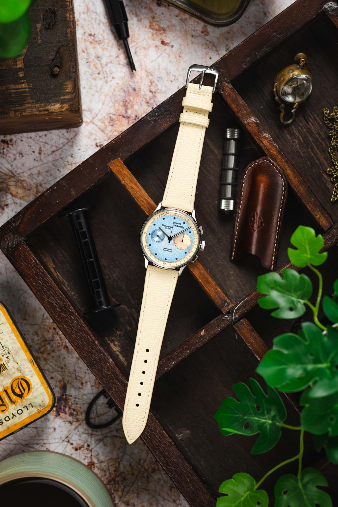 RIOS1931 FRENCH Leather Watch Strap in SAND - Image 9