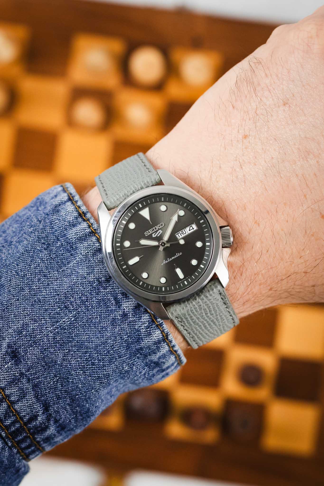RIOS1931 FRENCH Leather Watch Strap in STONE GREY - Image 2