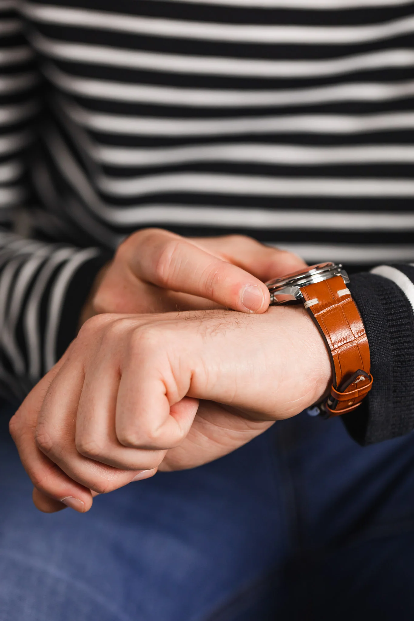 RIOS1931 HOLLYWOOD Alligator-Embossed Leather Watch Strap in COGNAC - Image 6