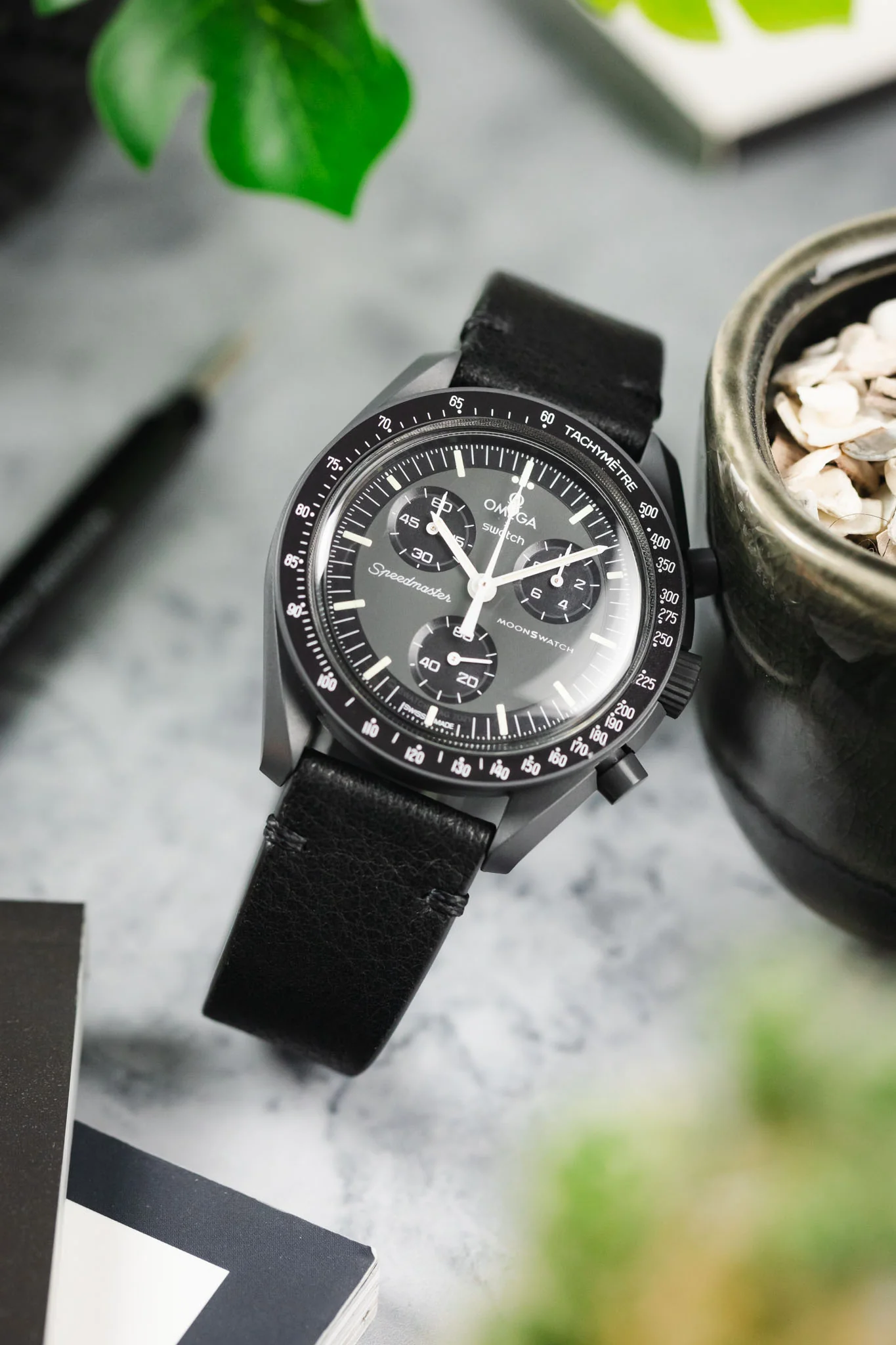 RIOS1931 MITTENWALD Retro Organic Leather Watch Strap in BLACK - Image 4