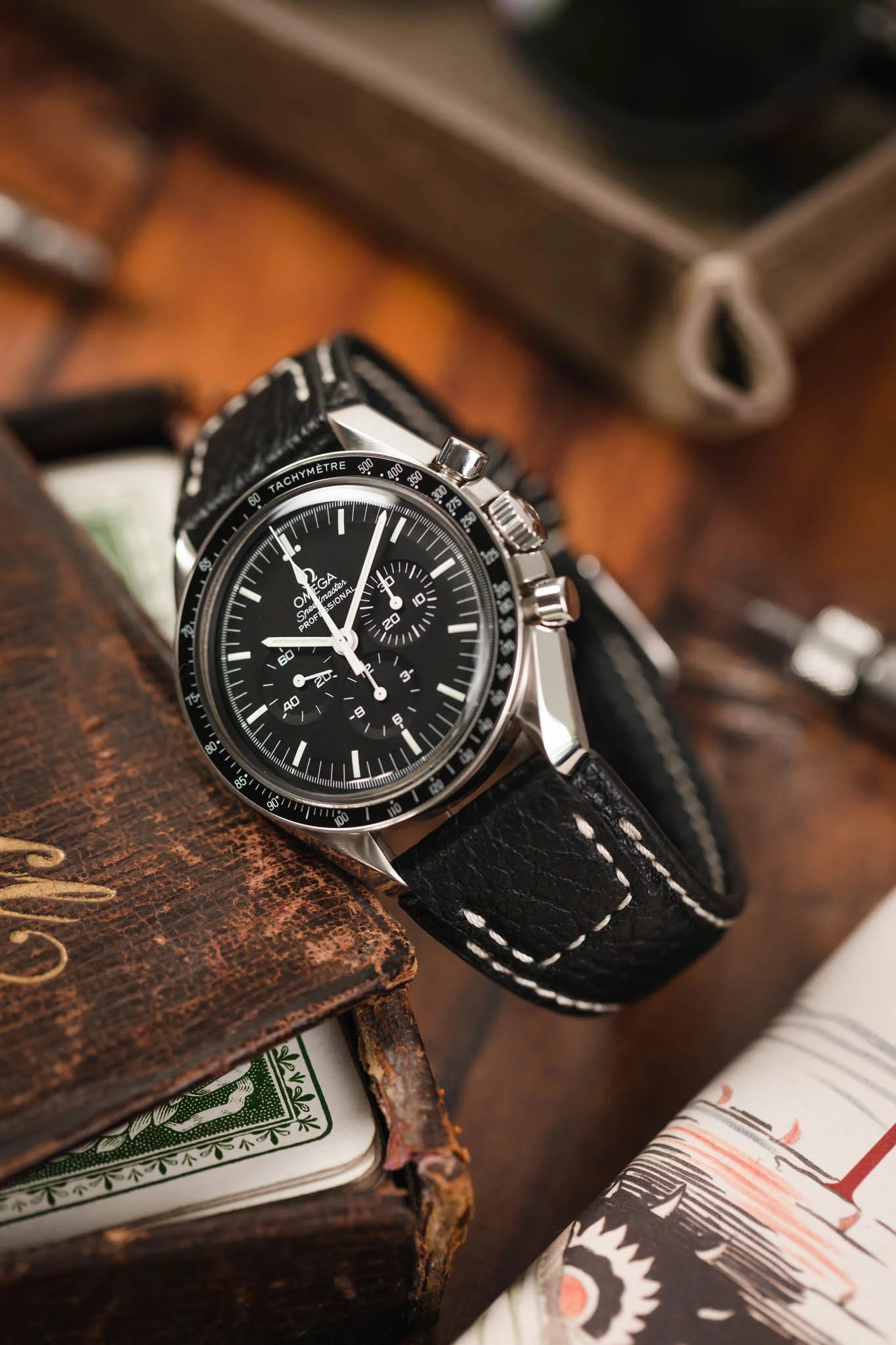 RIOS1931 NATURE Genuine Buffalo Leather Watch Strap in BLACK - Image 4