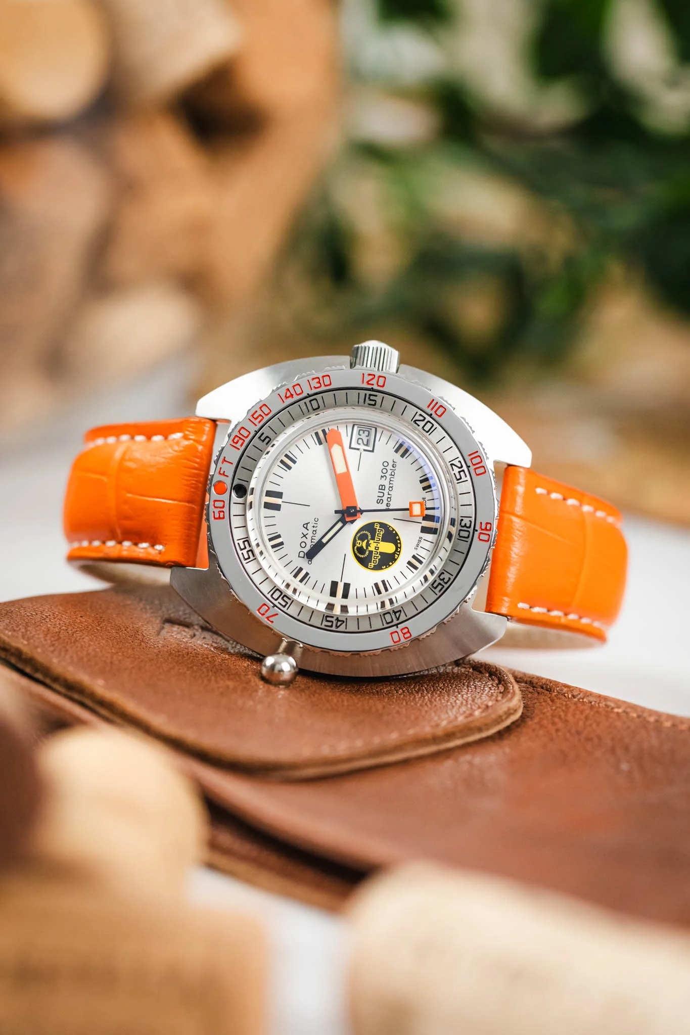 RIOS1931 NEW ORLEANS Alligator-Embossed Leather Watch Strap in ORANGE - Image 4
