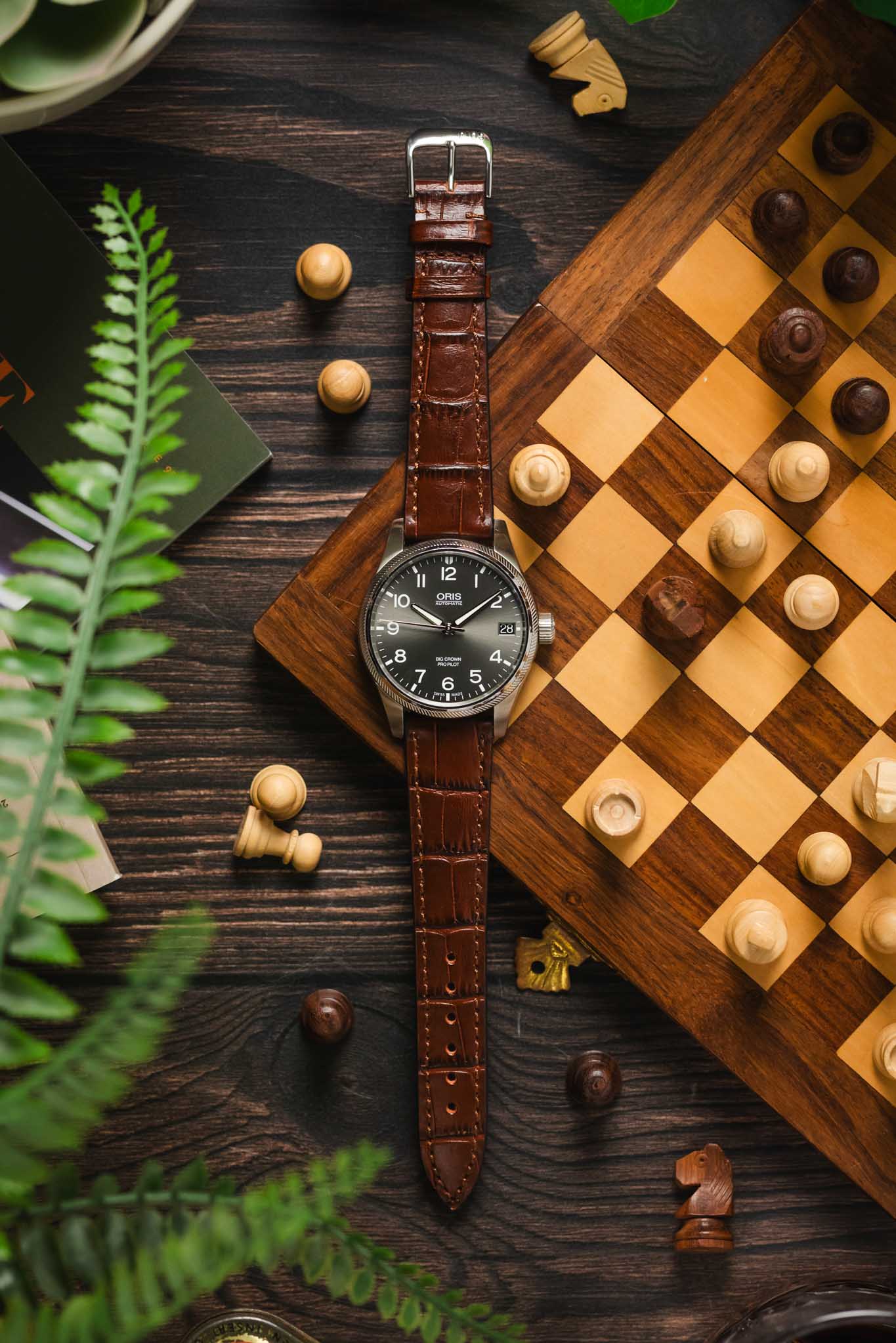 RIOS1931 ORLANDO Alligator-Embossed Leather Watch Strap in MAHOGANY - Image 9
