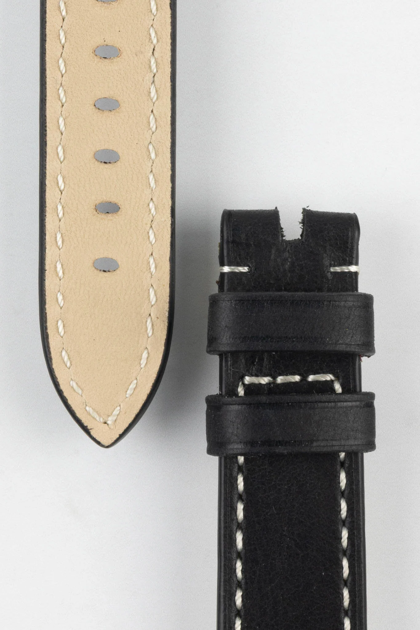 RIOS1931 OXFORD Flat-Padded Vintage Leather Watch Strap in BLACK - Image 3