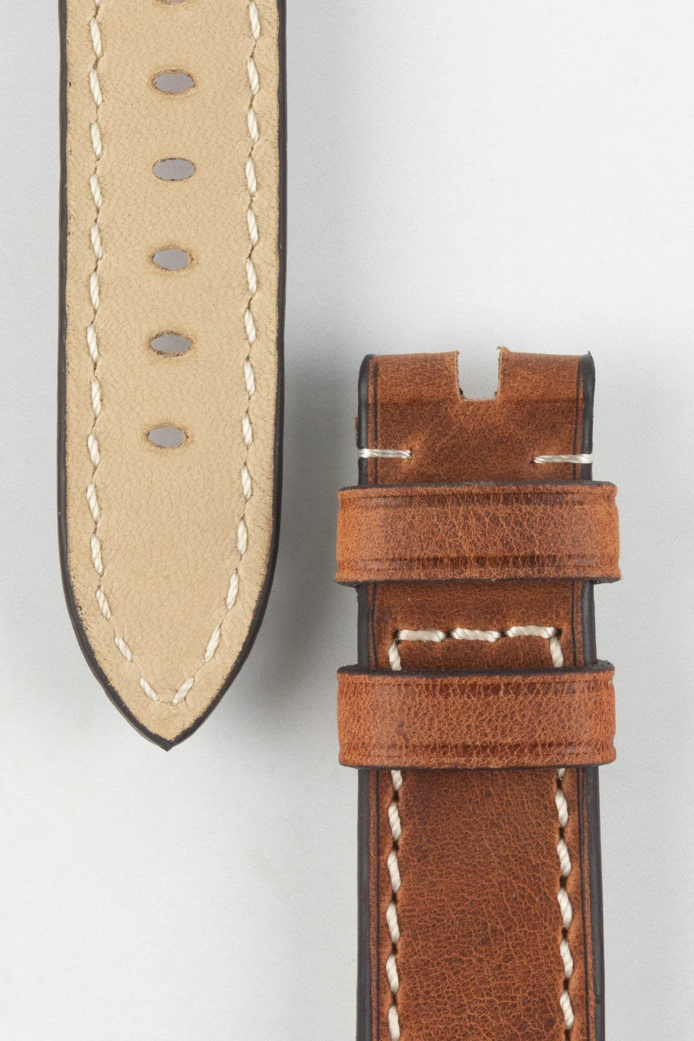RIOS1931 OXFORD Flat-Padded Vintage Leather Watch Strap in COGNAC - Image 3