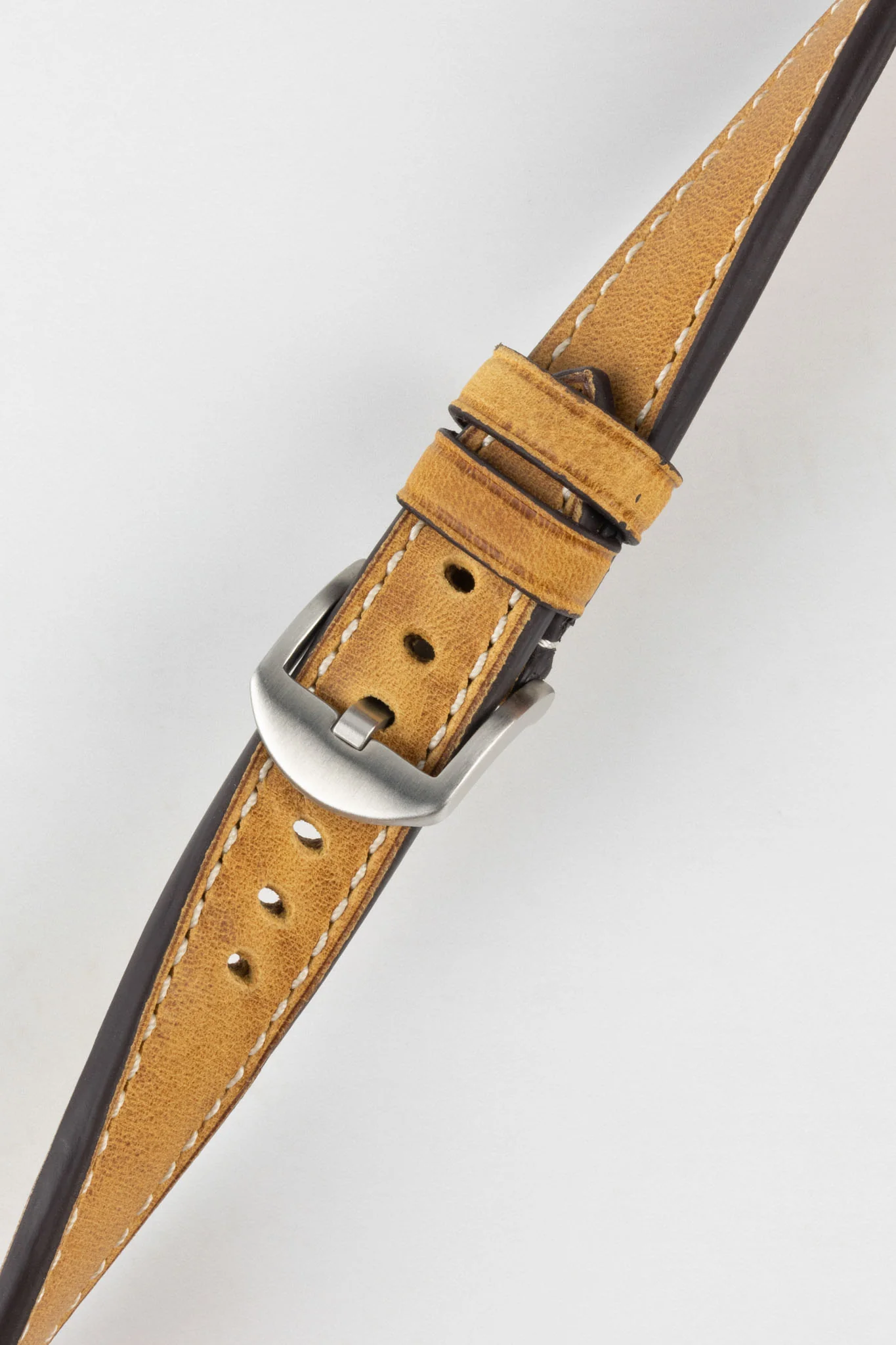 RIOS1931 OXFORD Flat-Padded Vintage Leather Watch Strap in HONEY - Image 5