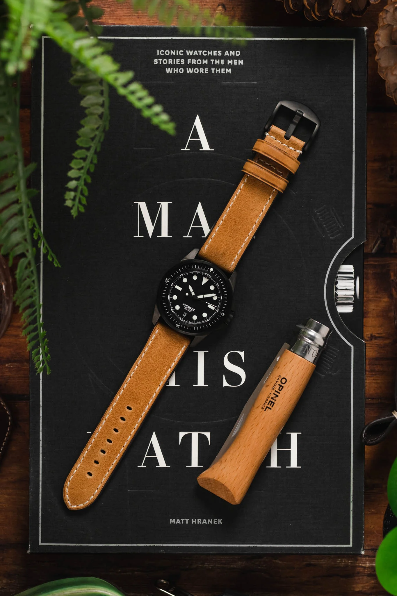 RIOS1931 OXFORD Flat-Padded Vintage Leather Watch Strap in HONEY - Image 8