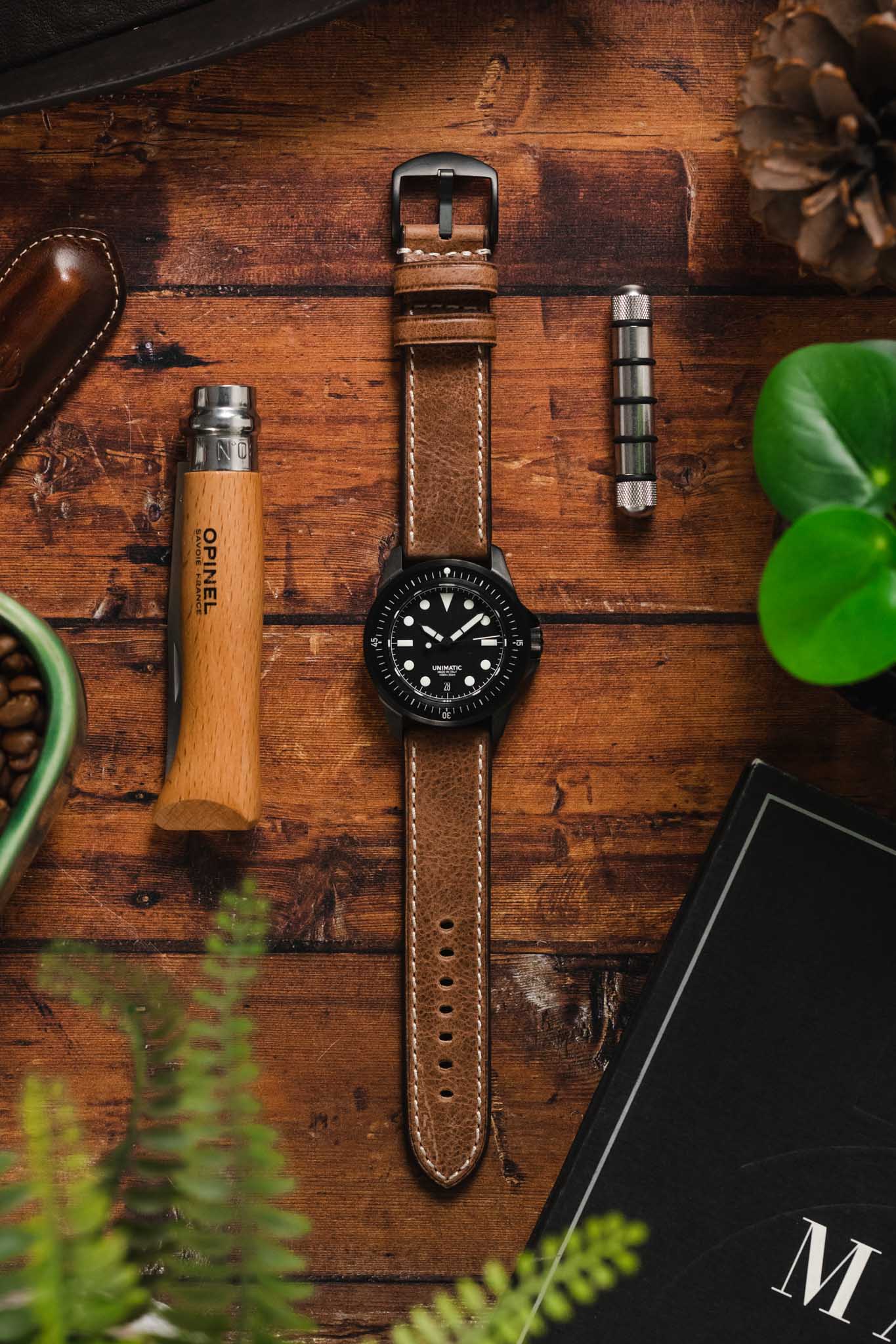 RIOS1931 OXFORD Flat-Padded Vintage Leather Watch Strap in MAHOGANY - Image 8