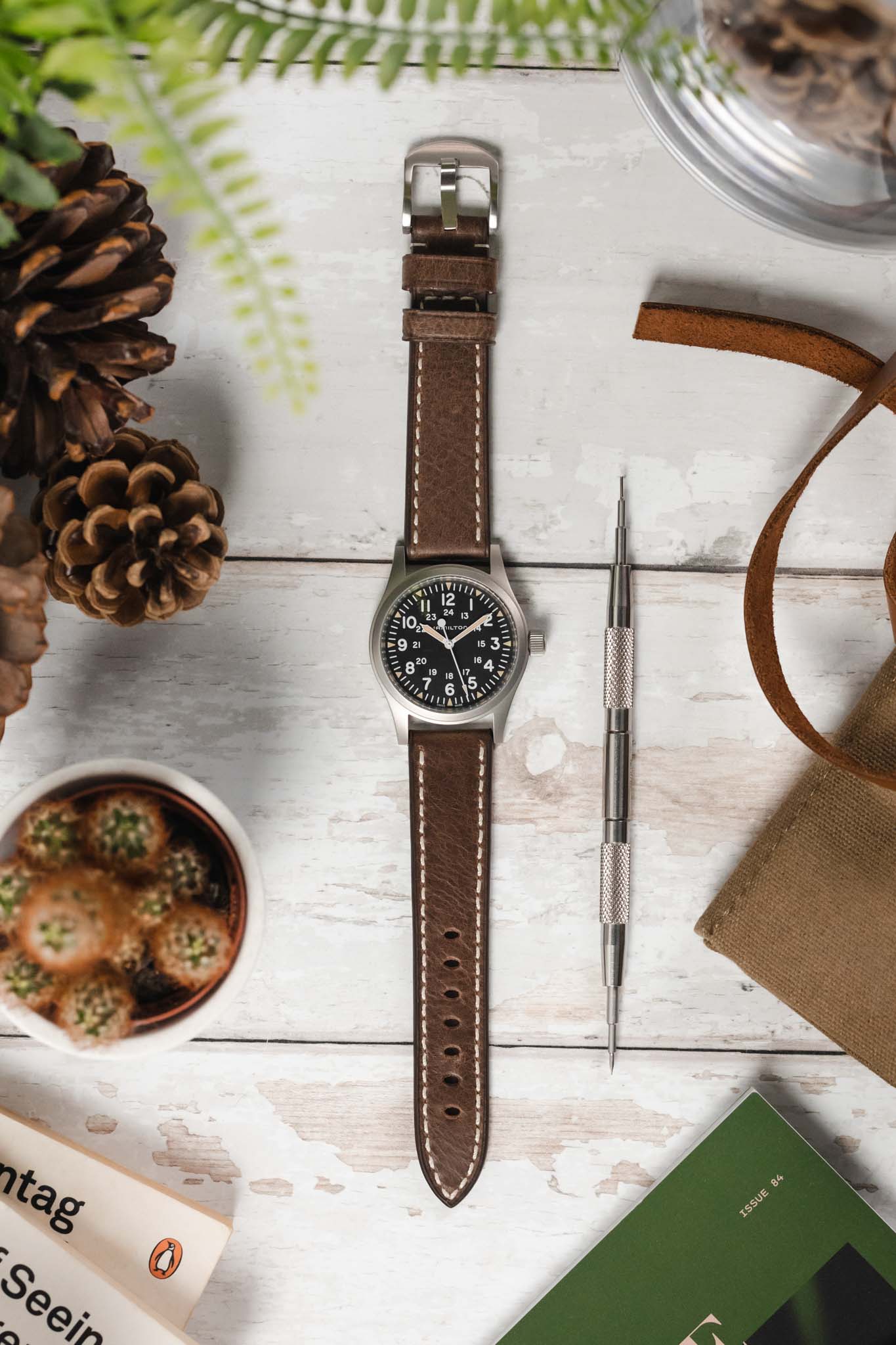 RIOS1931 OXFORD Flat-Padded Vintage Leather Watch Strap in MOCHA - Image 17
