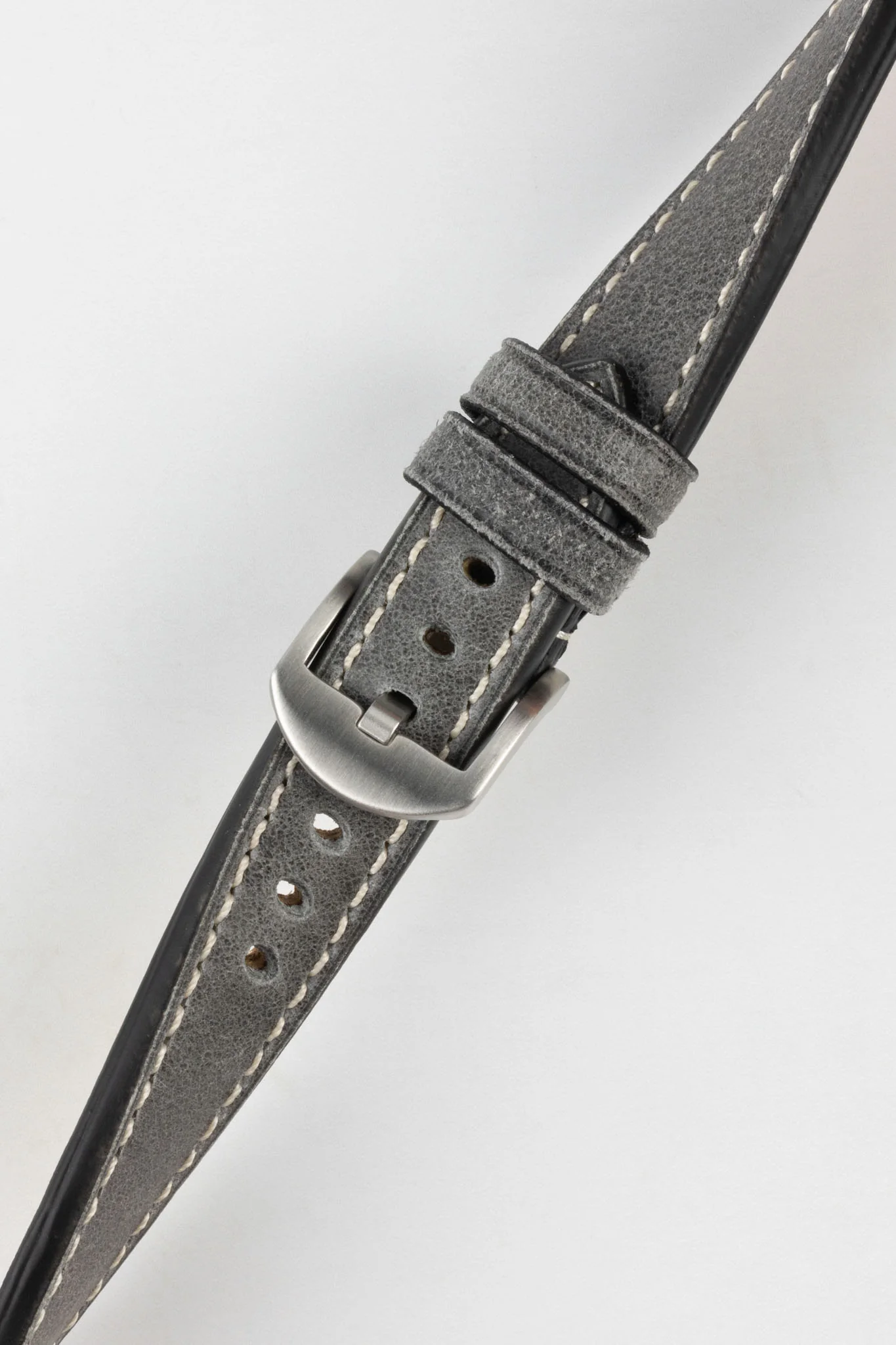 RIOS1931 OXFORD Flat-Padded Vintage Leather Watch Strap in STONE GREY - Image 5