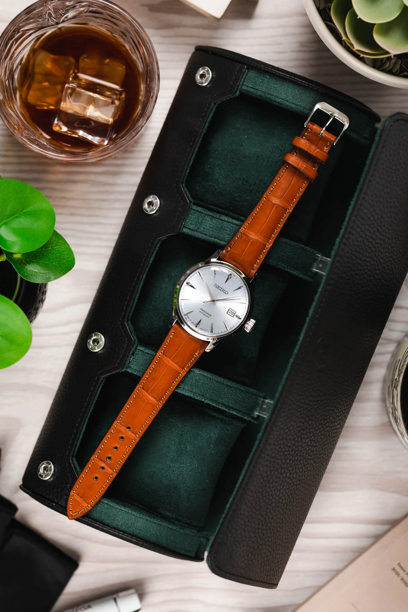 RIOS1931 PRESIDENT Genuine Alligator Round-Padding Watch Strap in COGNAC - Image 9