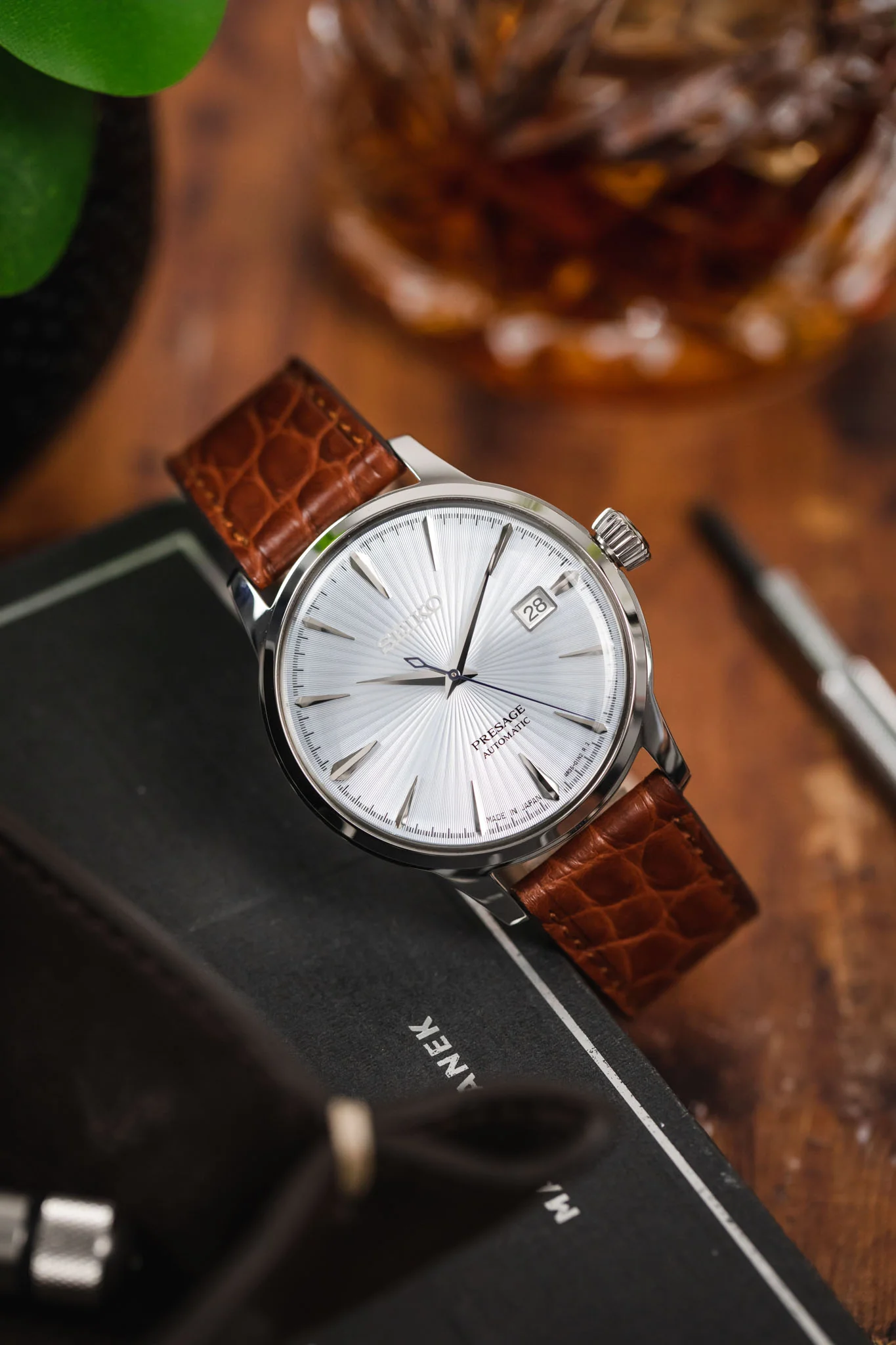 RIOS1931 PRESTIGE Genuine Alligator Flank Watch Strap in MAHOGANY - Image 4