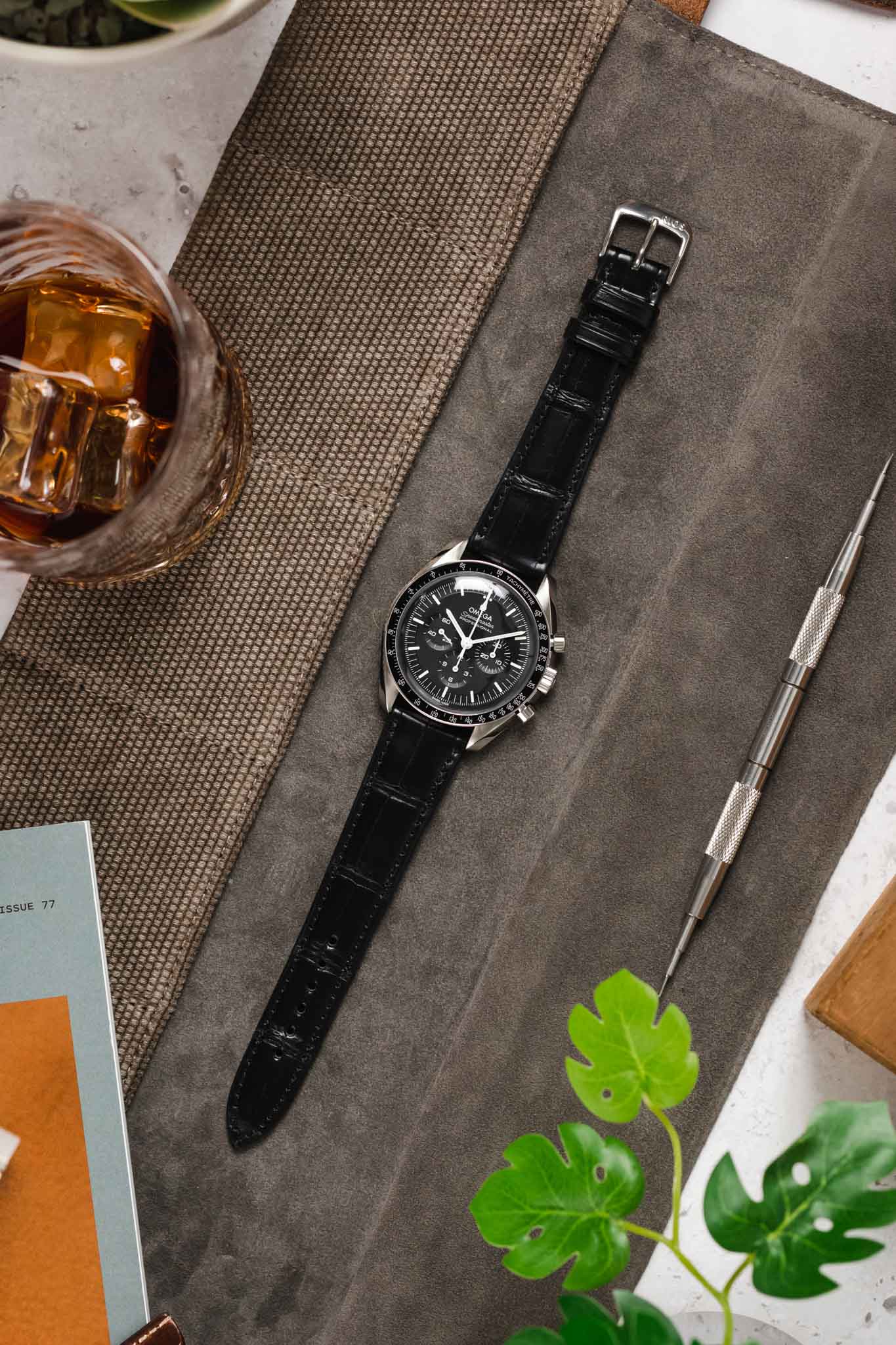 RIOS1931 SENATOR Genuine Alligator Square-Padding Watch Strap in BLACK - Image 9