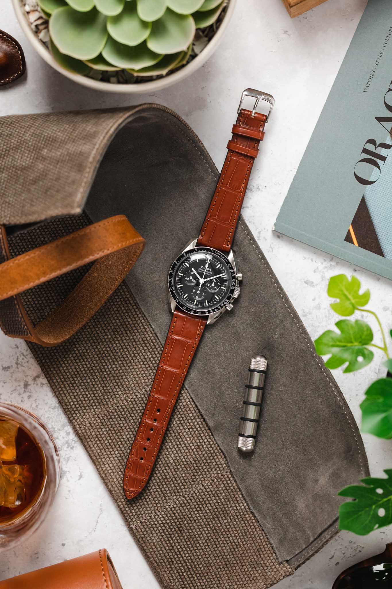 RIOS1931 SENATOR Genuine Alligator Square-Padding Watch Strap in MAHOGANY - Image 9