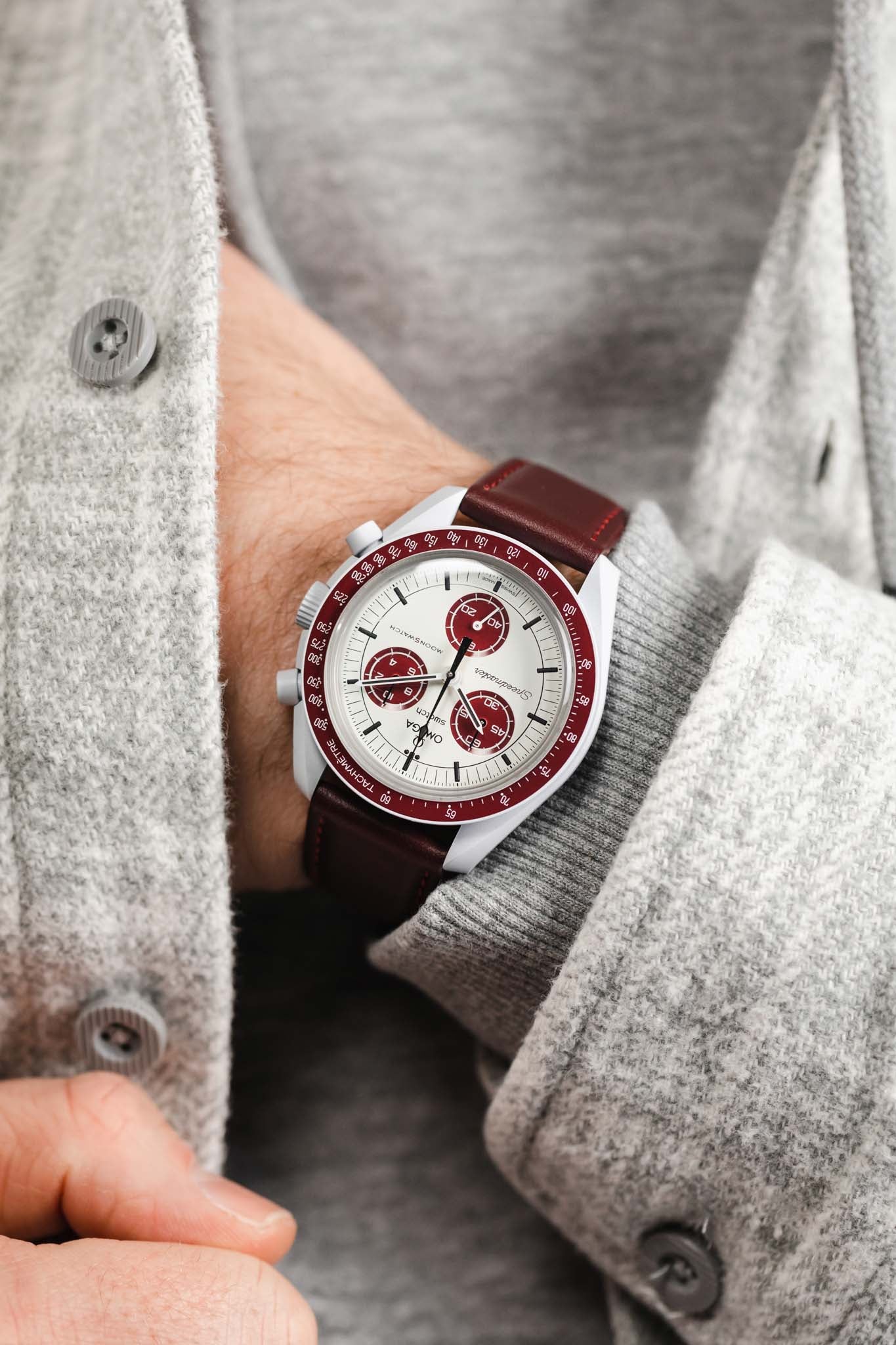 RIOS1931 TOSCANA Square-Padded Calfskin Leather Watch Strap in BURGUNDY - Image 6