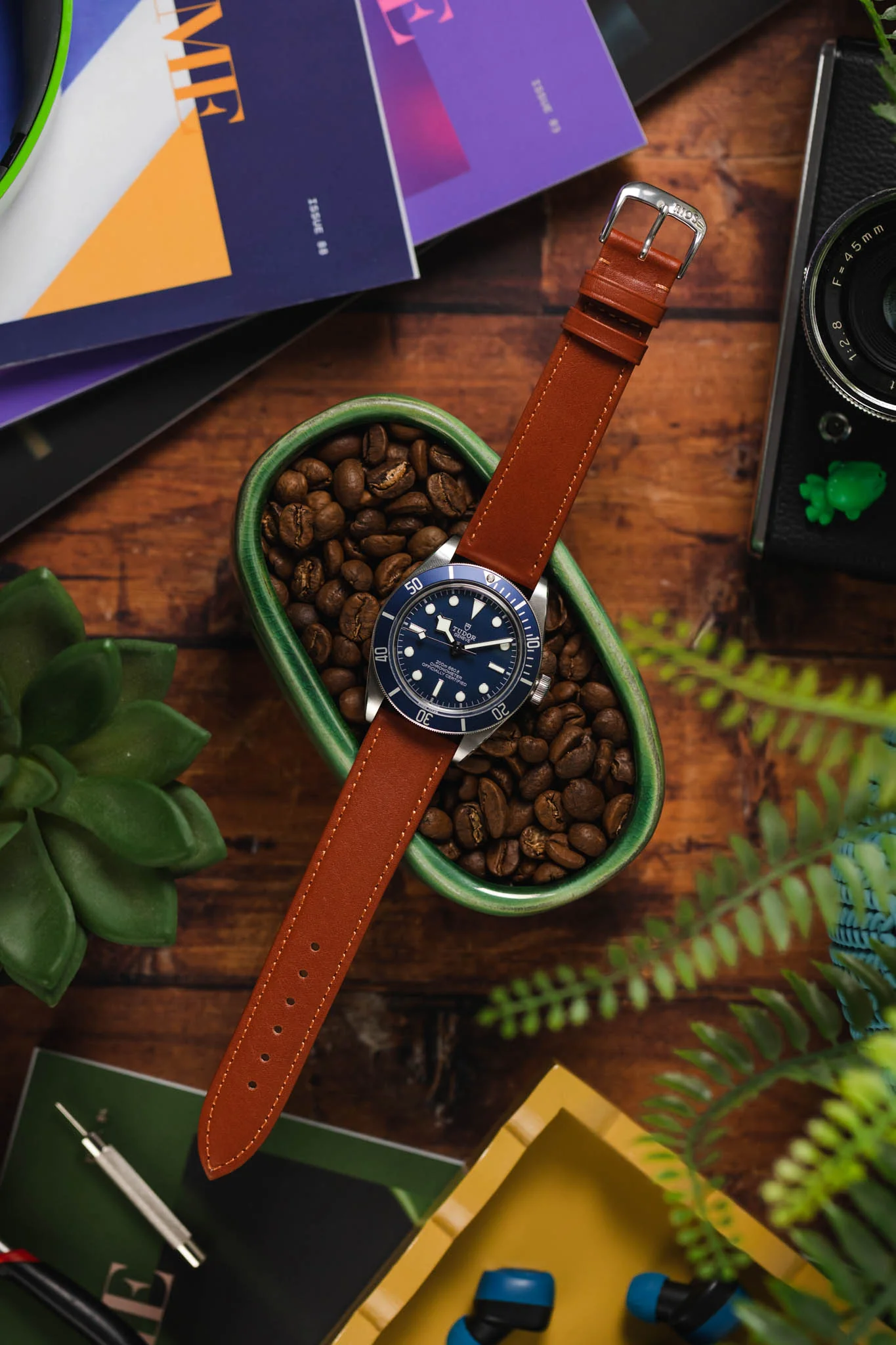 RIOS1931 TOSCANA Square-Padded Calfskin Leather Watch Strap in COGNAC - Image 9