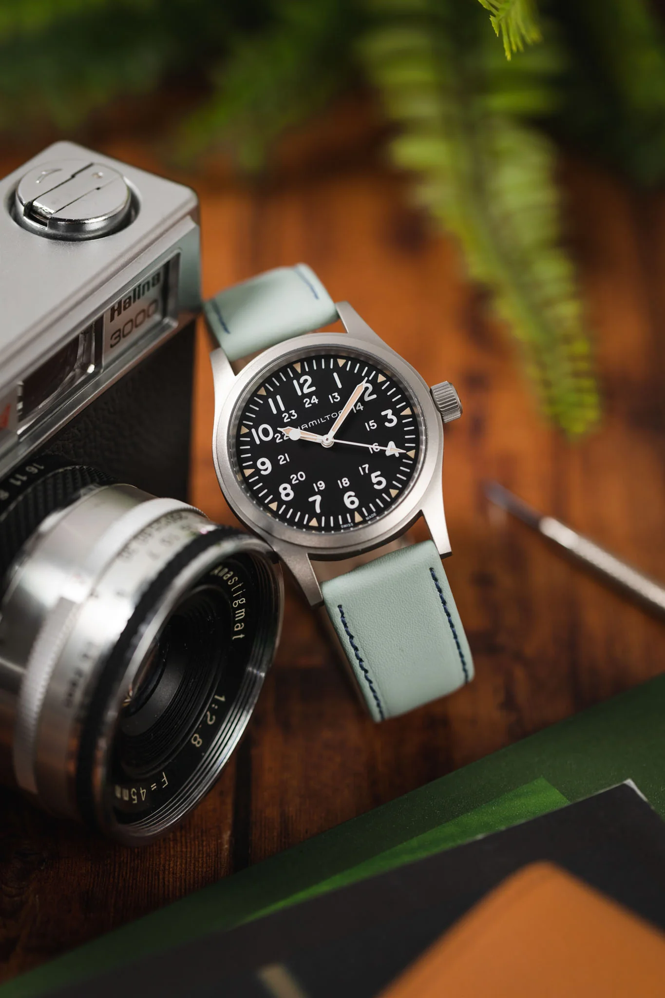 RIOS1931 TOSCANA Square-Padded Calfskin Leather Watch Strap in ICE BLUE - Image 4