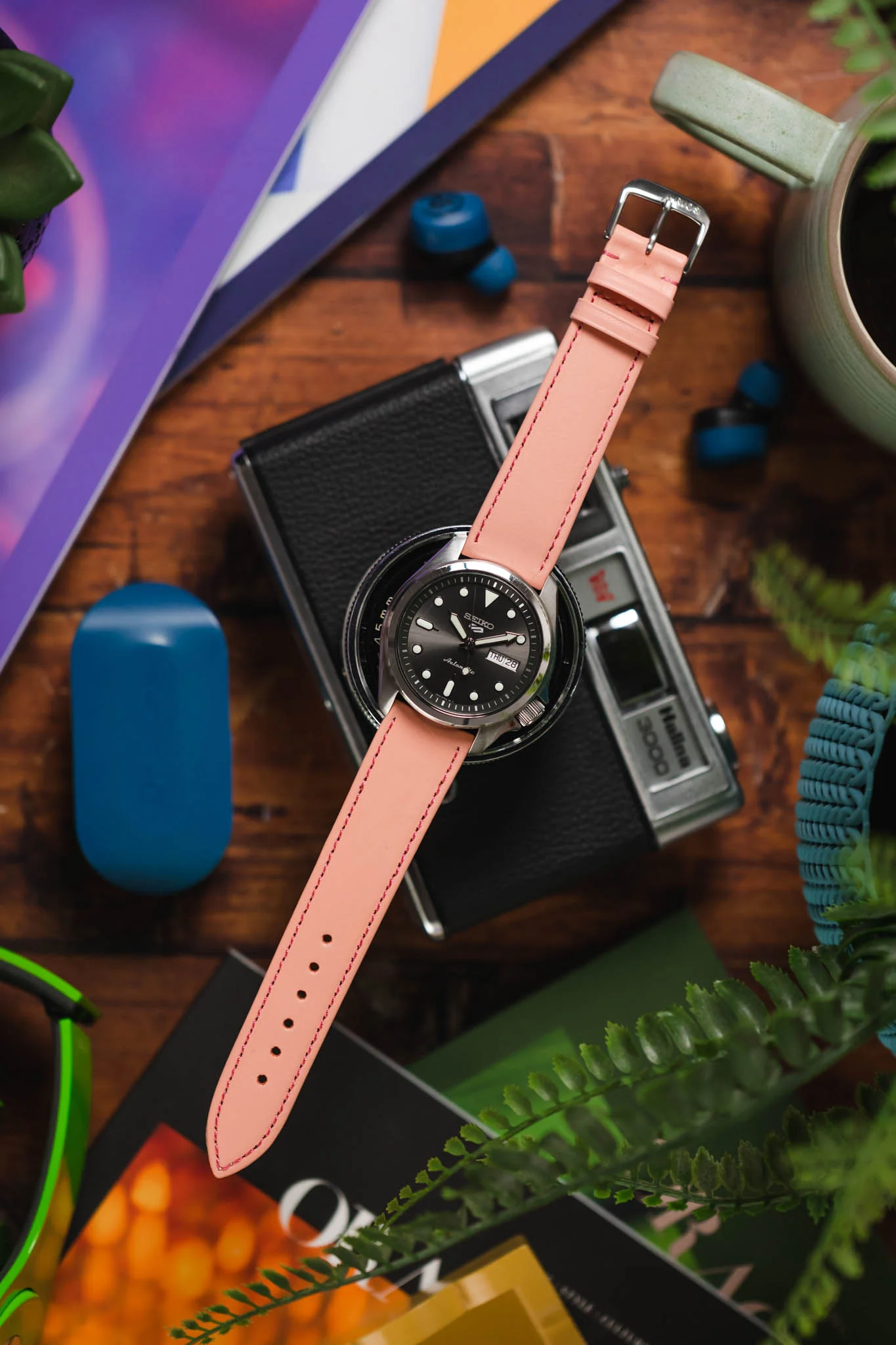 RIOS1931 TOSCANA Square-Padded Calfskin Leather Watch Strap in PALE PINK - Image 9