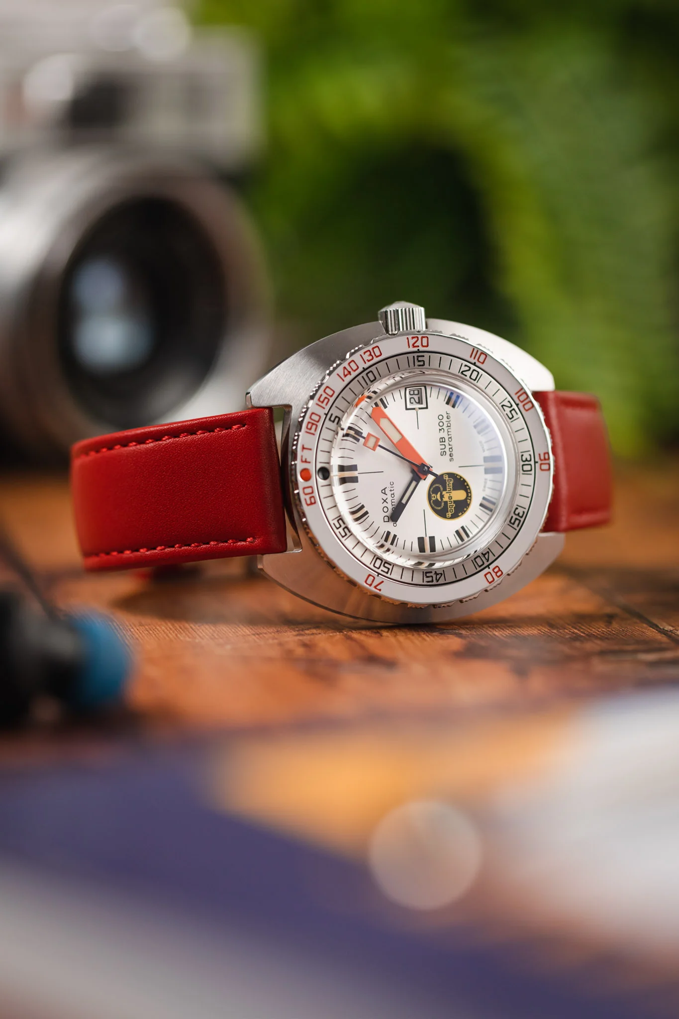 RIOS1931 TOSCANA Square-Padded Calfskin Leather Watch Strap in RED - Image 4