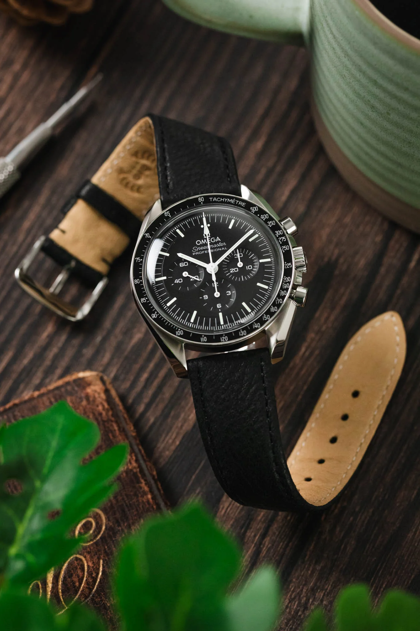 RIOS1931 WAGING Organic Watch Strap in BLACK - Image 4