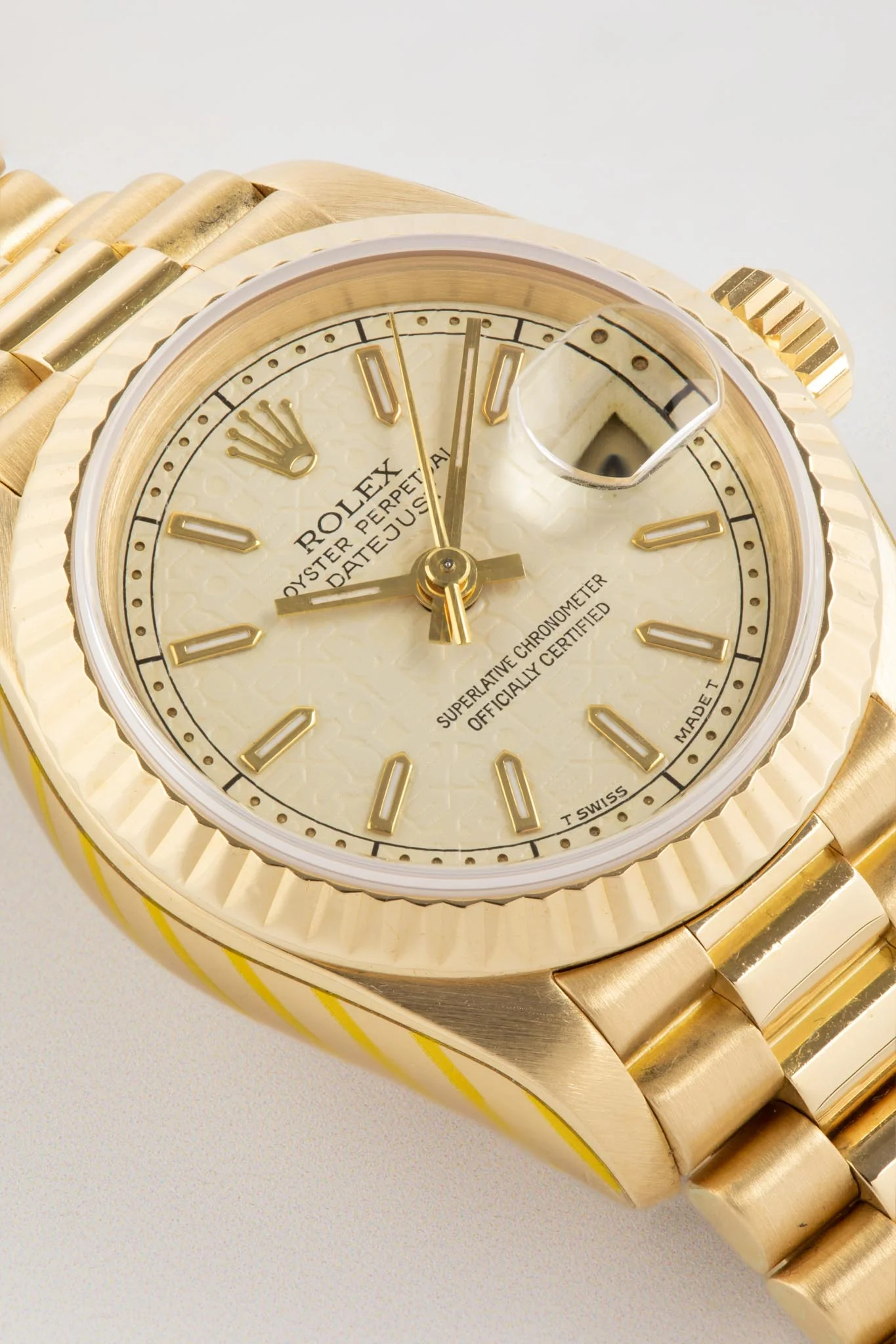 ROLEX DateJust Ladies 26mm - 18K Gold - Image 3