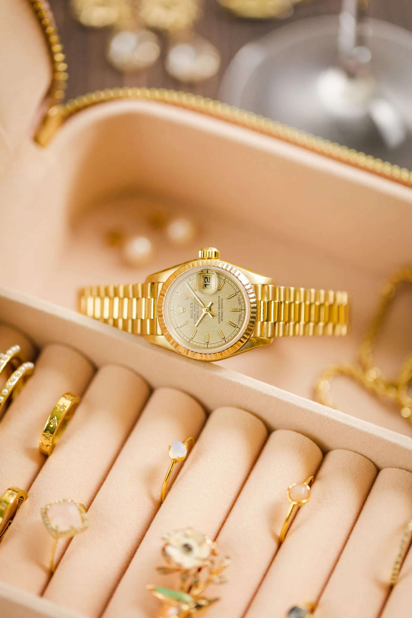 ROLEX DateJust Ladies 26mm - 18K Gold - Image 8
