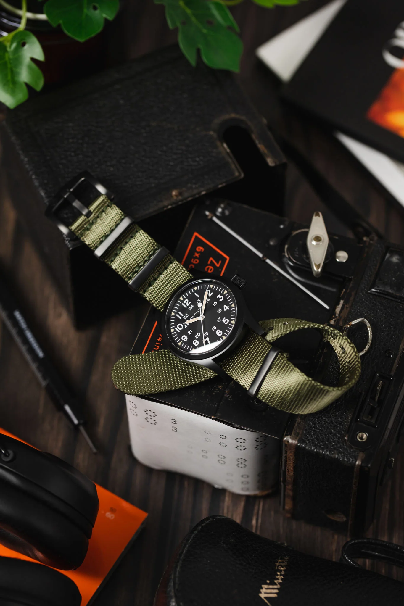 Seatbelt Nylon Watch Strap in ARMY GREEN with BLACK PVD Hardware - Image 4