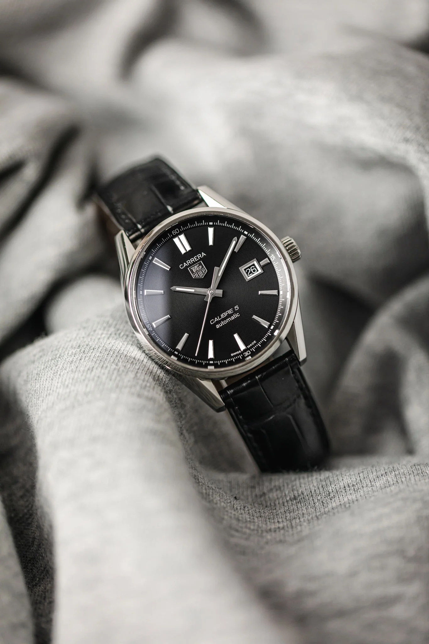 TAG HEUER WAR211A.FC6180 Carrera Calibre 5 39mm Automatic Watch - Black Dial - Image 4