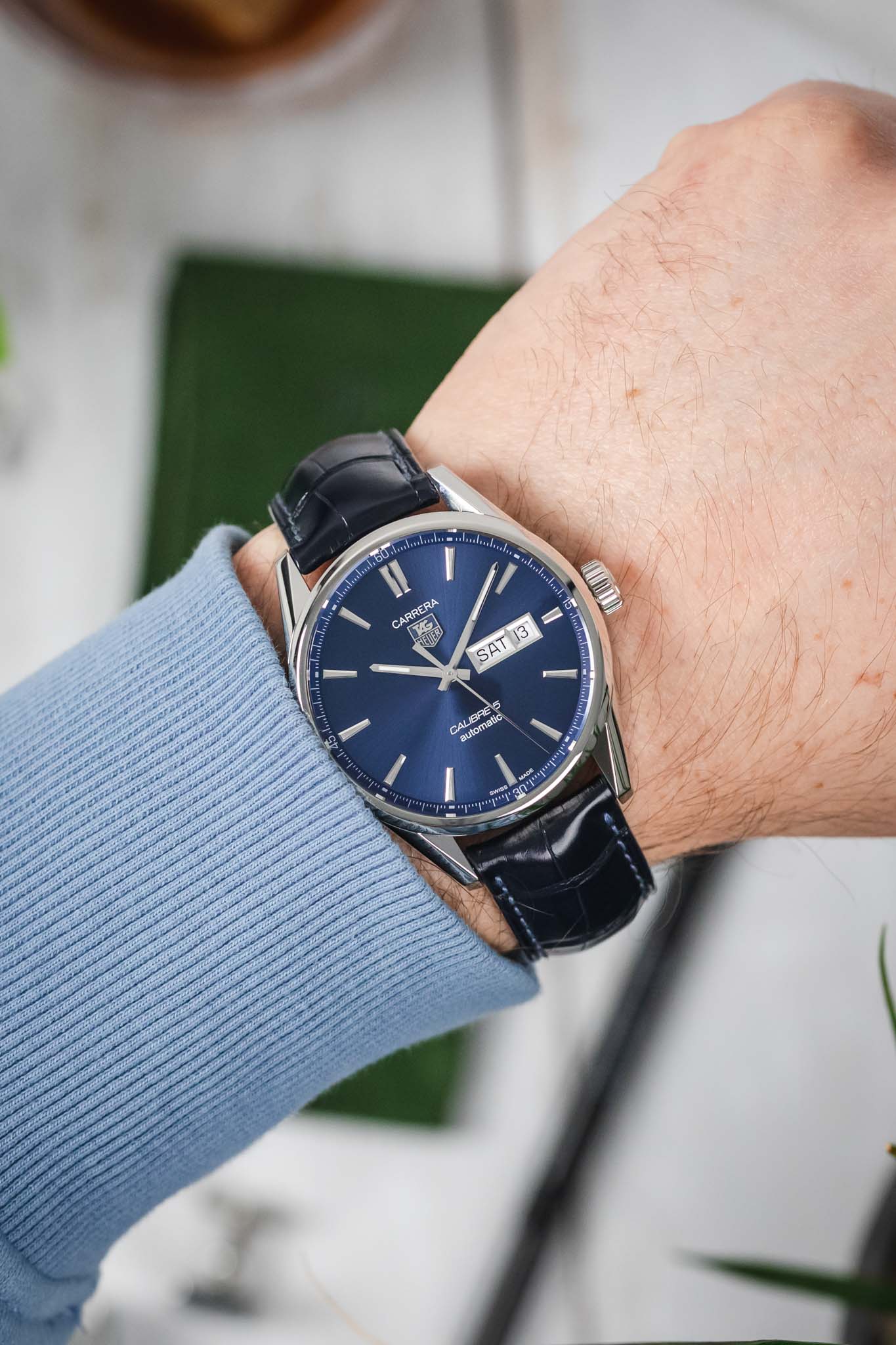 TAG HEUER Carrera Day Date – Sunray Blue dial 43mm - Image 2