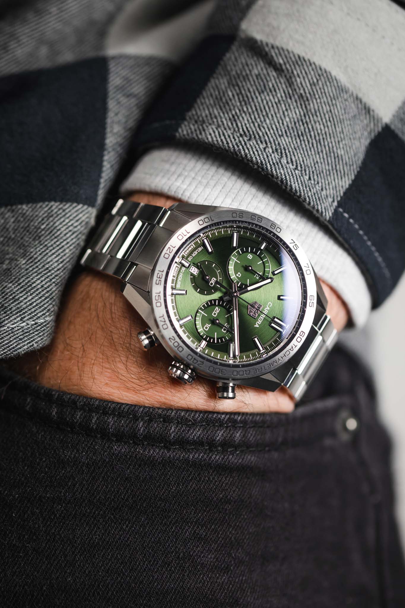 TAG HEUER CBN2A10.BA0643 Carrera Calibre Heuer 02 44mm Automatic Chronograph – Green Dial - Image 5